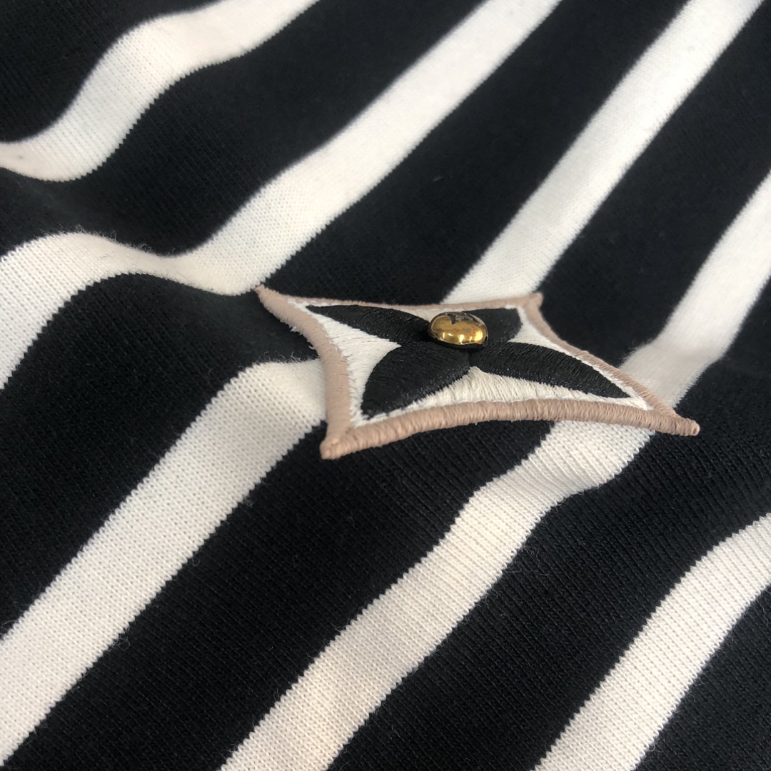 LV高仿條紋長袖上衣黑白配色百搭潮流款｜歐美奢侈品精品推薦