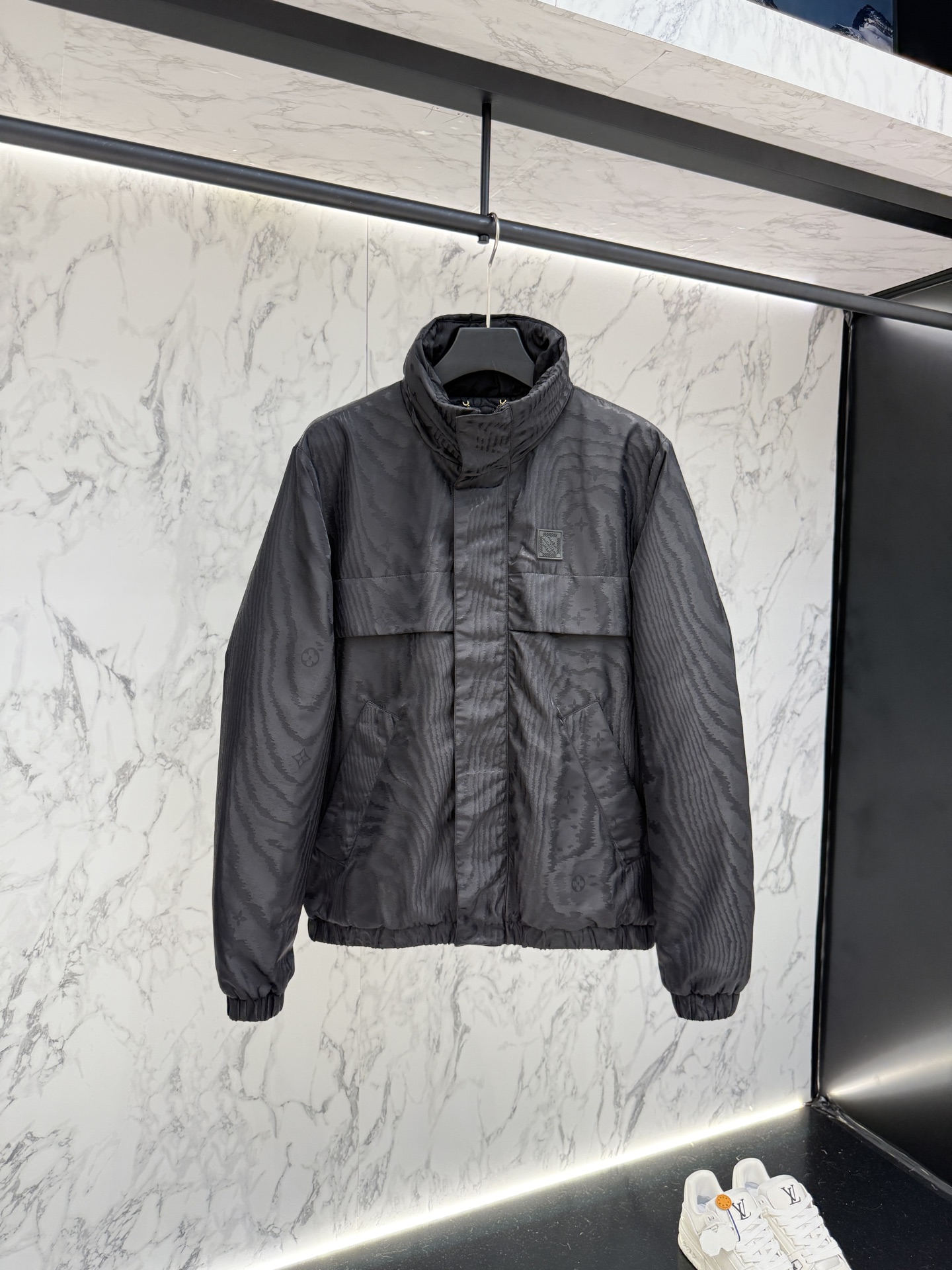 LV原單立領外套極簡防風黑色男士夾克｜歐美奢侈品精品推薦