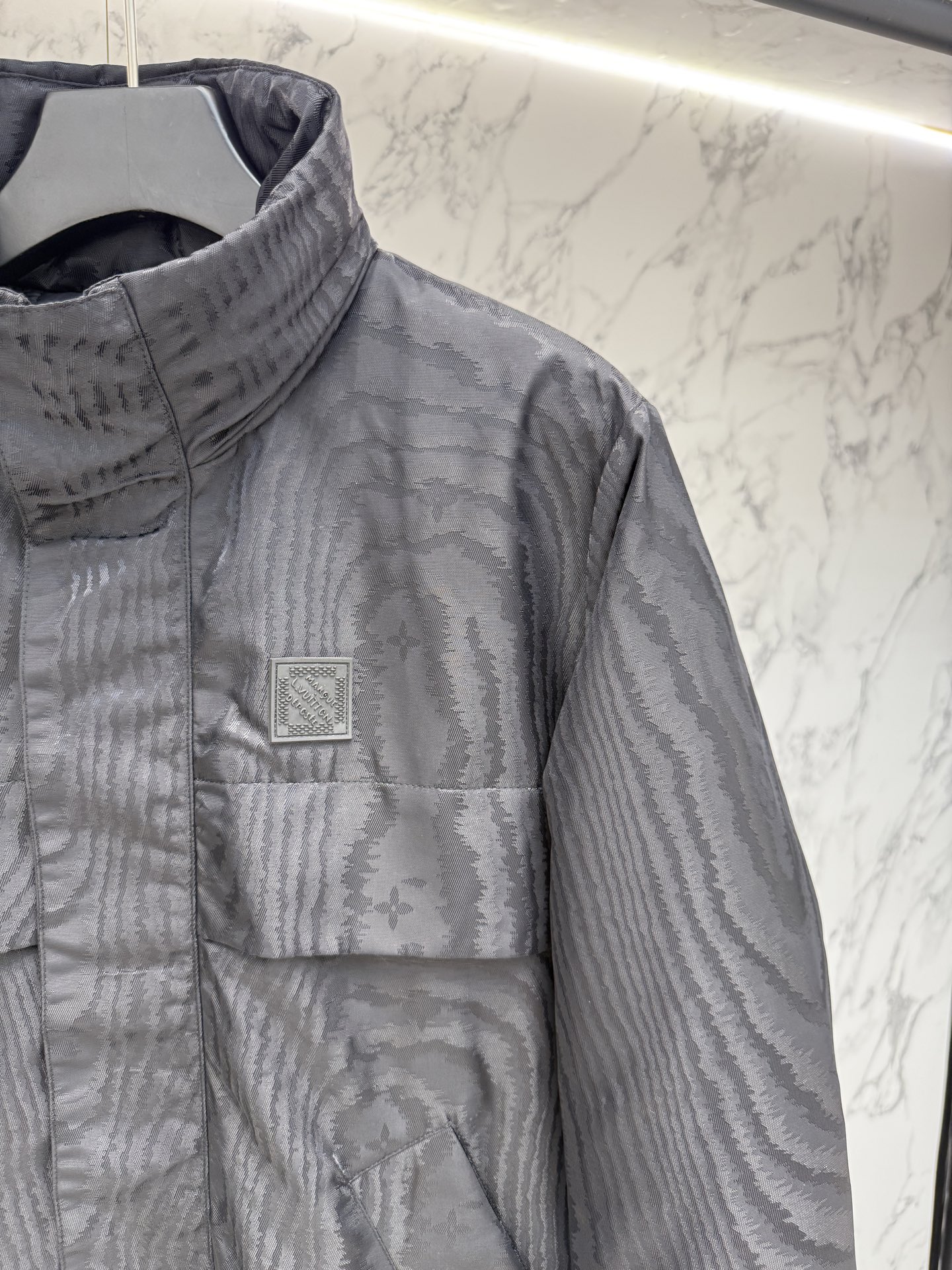 LV原單立領外套極簡防風黑色男士夾克｜歐美奢侈品精品推薦