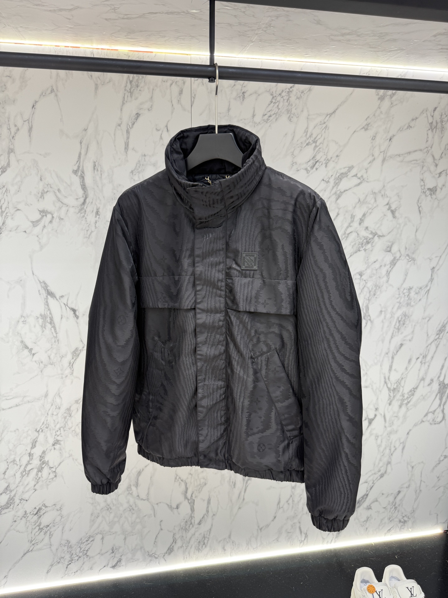 LV原單立領外套極簡防風黑色男士夾克｜歐美奢侈品精品推薦