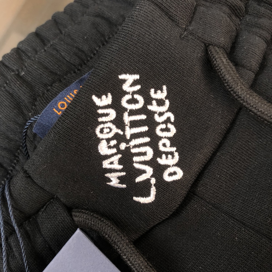 LV一比一黑色運動長褲簡約刺繡Logo男士款｜歐美奢侈品精品推薦