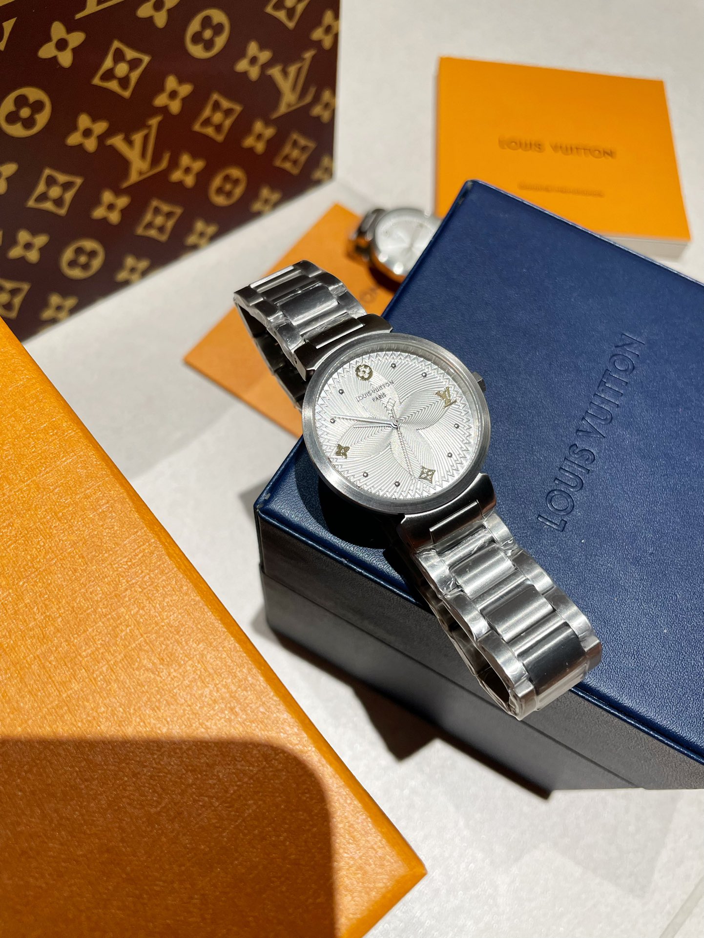 LV一比一銀色對錶情侶款腕錶簡約時尚風｜歐美奢侈品精品推薦