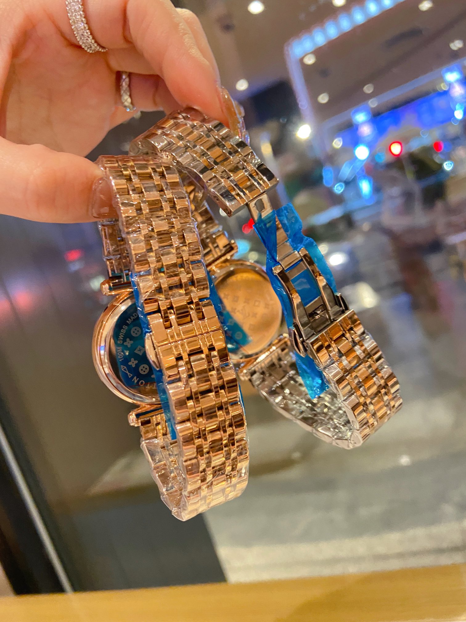 LV原單玫瑰金鑲鑽腕錶情侶對錶限量設計｜歐美奢侈品精品推薦