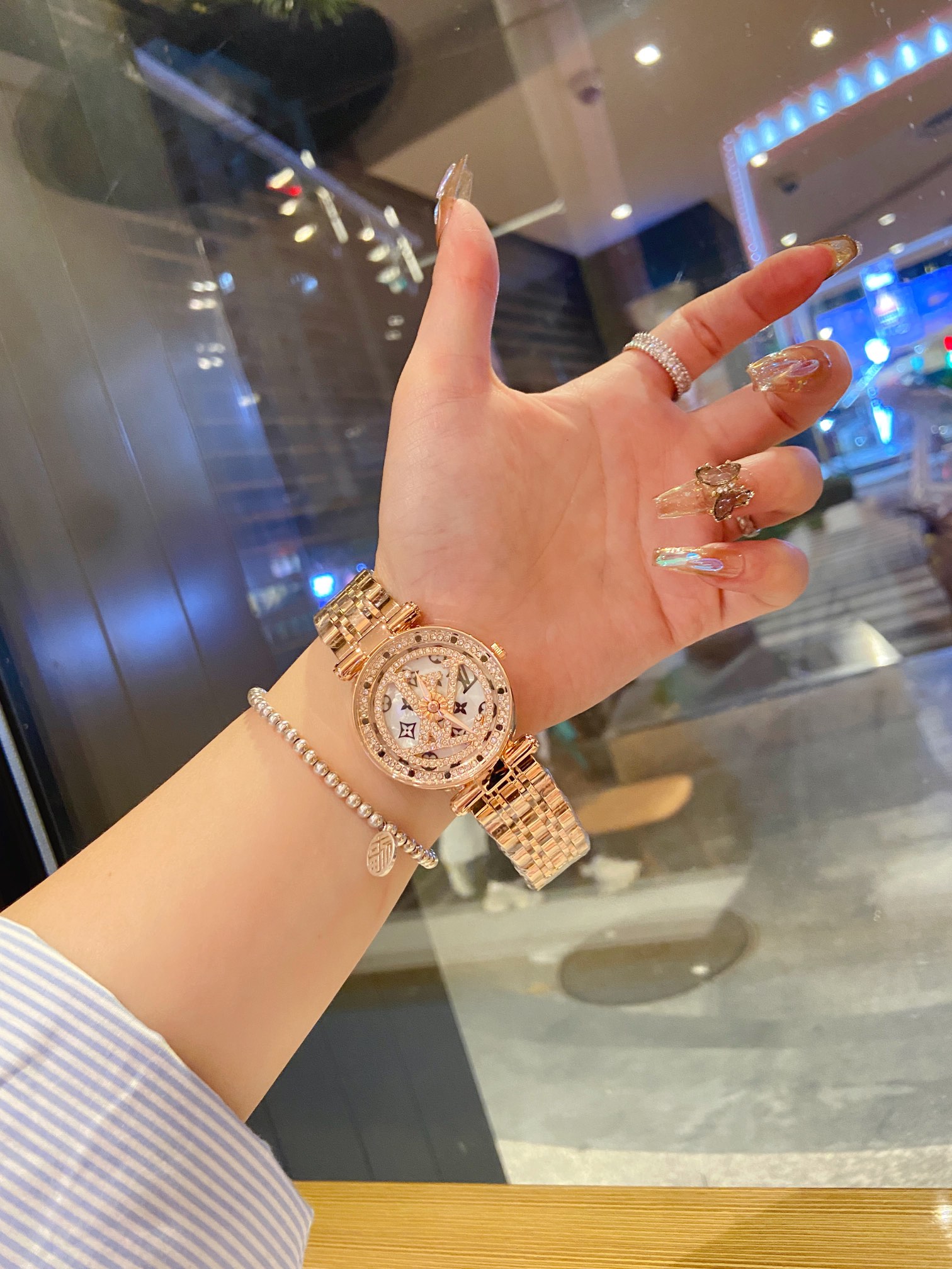 LV原單玫瑰金鑲鑽腕錶情侶對錶限量設計｜歐美奢侈品精品推薦