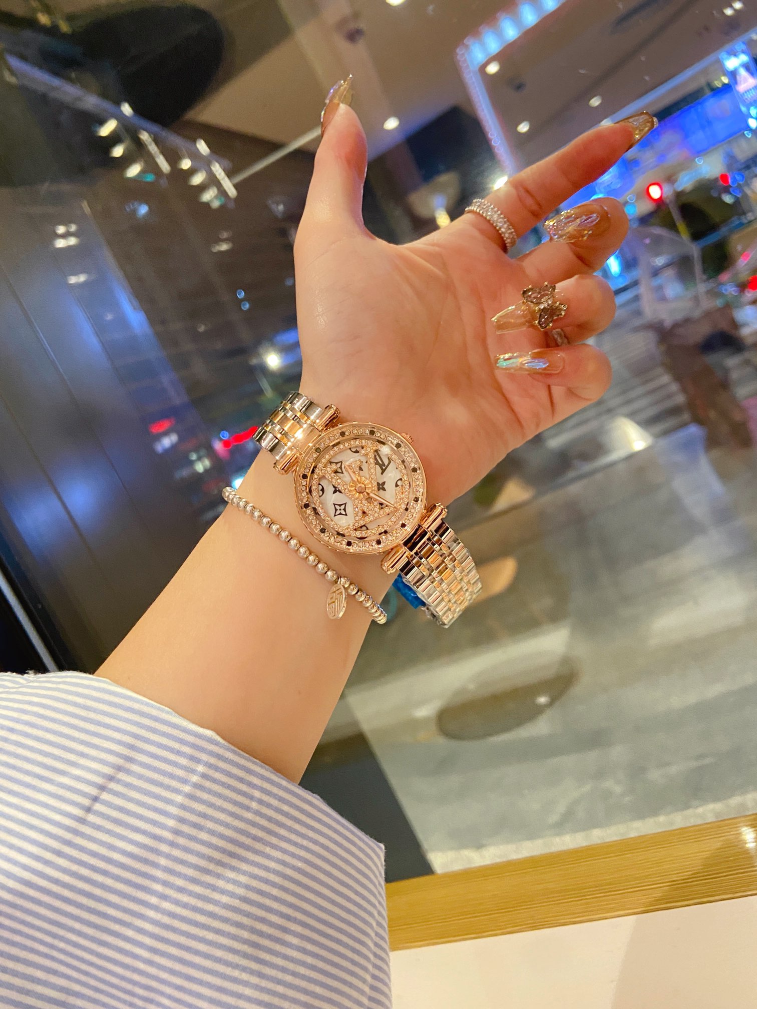 LV原單玫瑰金鑲鑽腕錶情侶對錶限量設計｜歐美奢侈品精品推薦