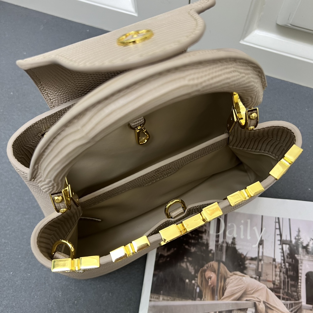 LV 一比一 M12297 米杏色壓紋手提包 金色扣27cm典雅通勤款|超A仿原單精品圖片 7 LV 一比一 M12297 米杏色壓紋手提包 金色扣27cm典雅通勤款|歐美奢侈品精品推薦