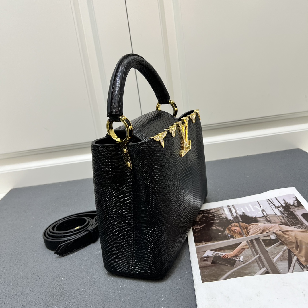 LV 高仿 M12297 黑色壓紋手提包 金扣細節27cm商務百搭款|超A仿原單精品圖片 12 LV 高仿 M12297 黑色壓紋手提包 金扣細節27cm商務百搭款|歐美奢侈品精品推薦