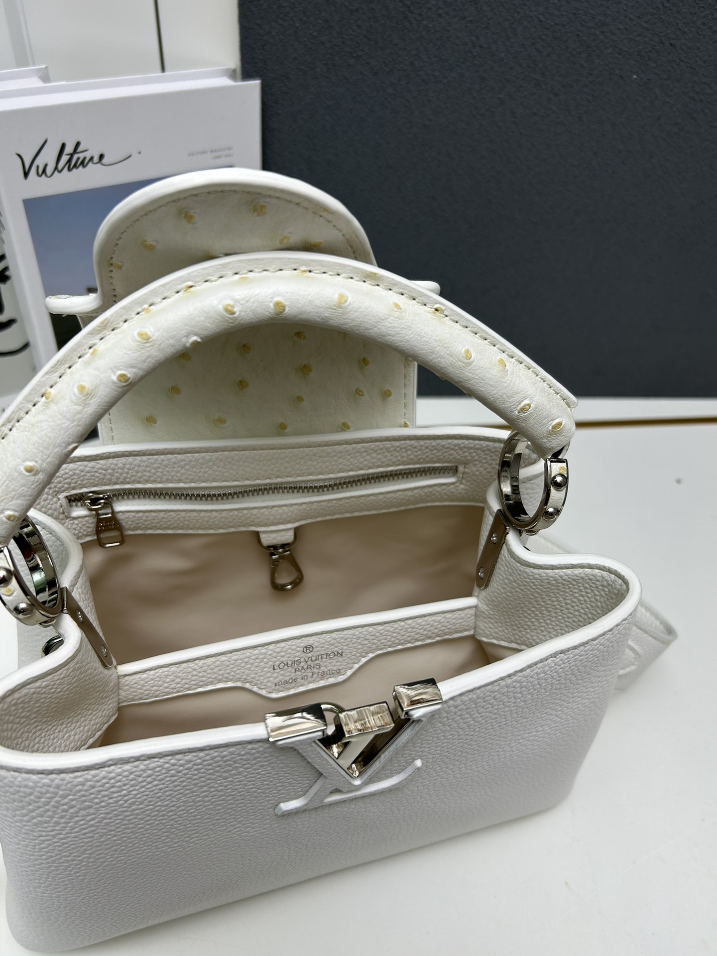 LV 高仿 82905 大號白色手提包 27cm挺括造型氣質百搭｜歐美奢侈品精品推薦