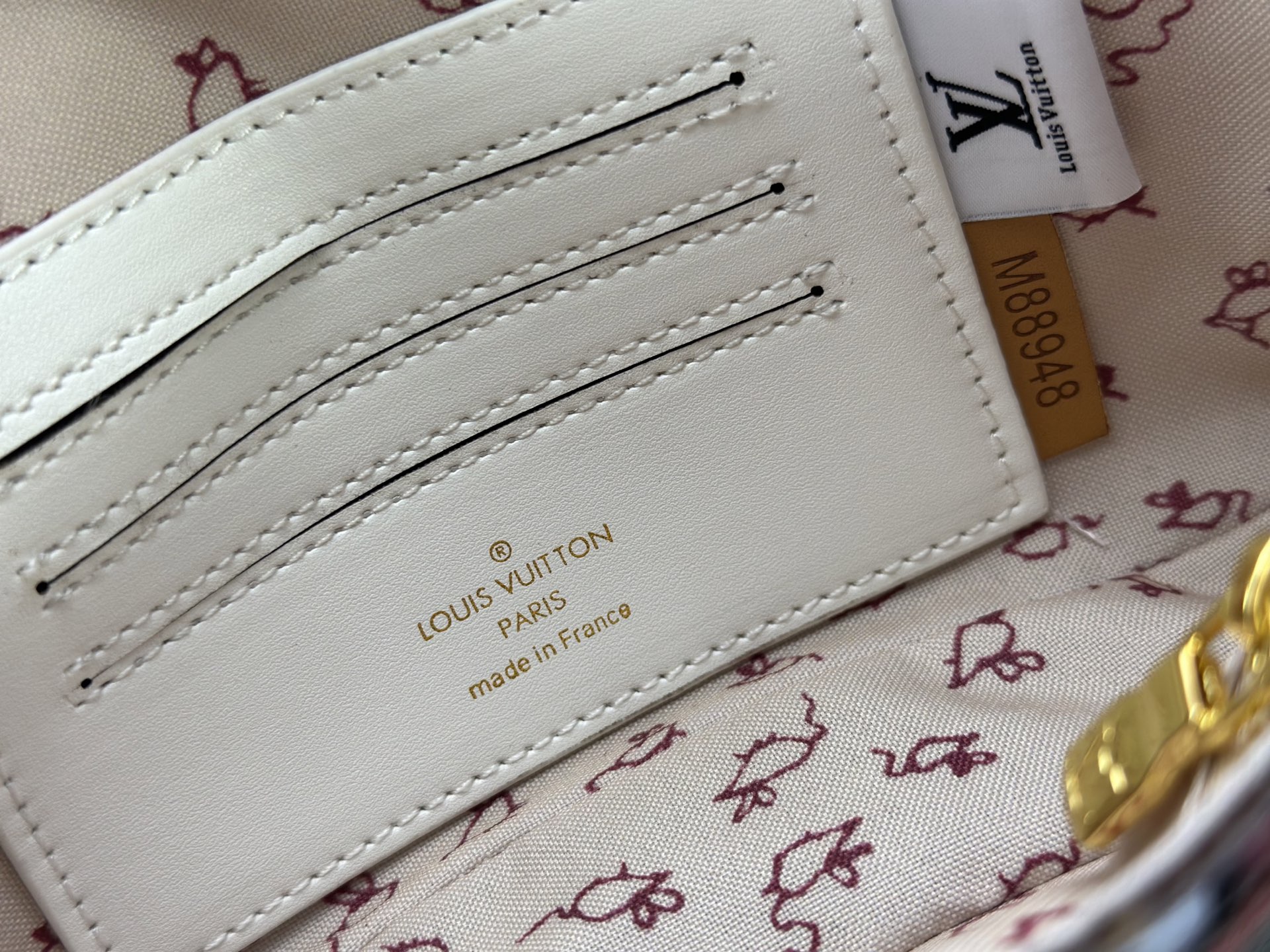 LV 高仿限量款塗鴉圖騰迷你腋下包 經典Monogram老花鏈條包｜歐美奢侈品精品推薦