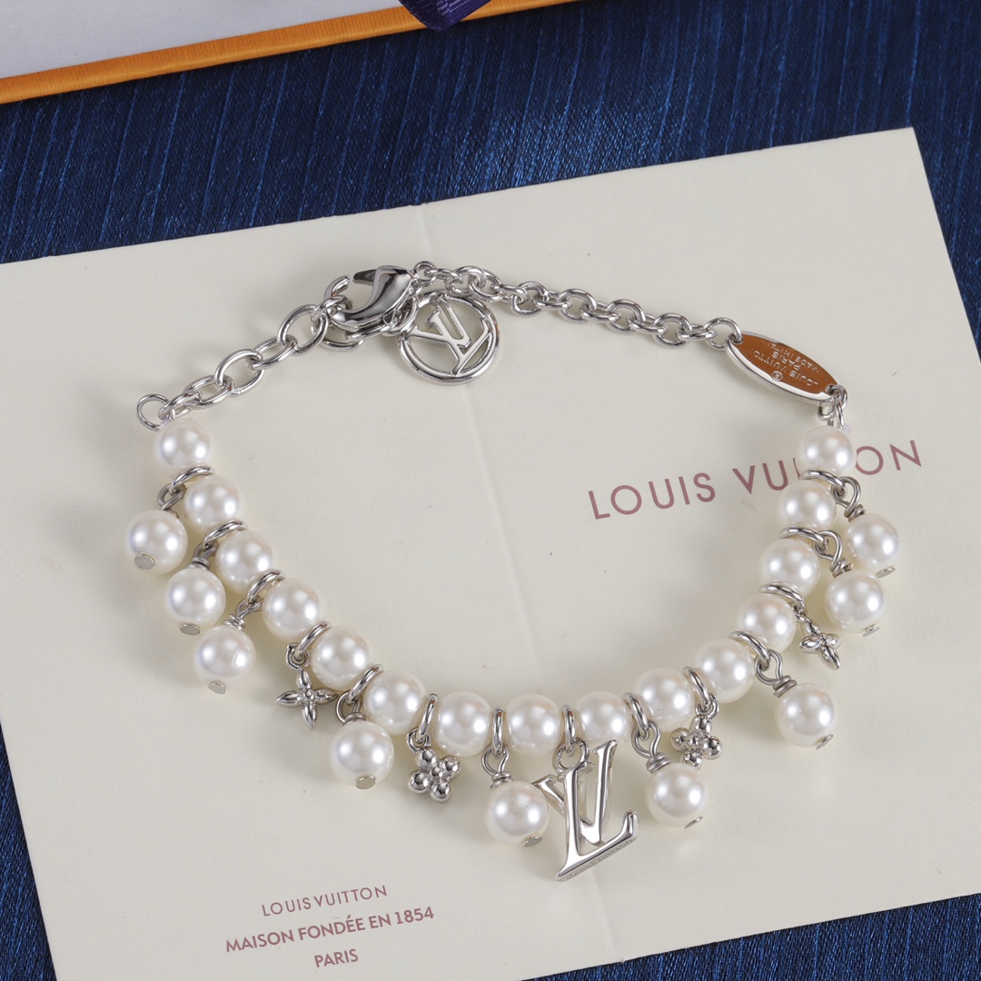 LV高仿珍珠串飾手鍊 女士奢華經典小眾飾品 金銀玫瑰金三色款｜歐美奢侈品精品推薦