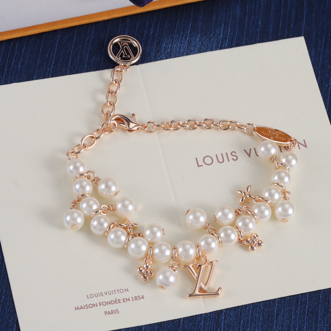 LV高仿珍珠串飾手鍊 女士奢華經典小眾飾品 金銀玫瑰金三色款｜歐美奢侈品精品推薦