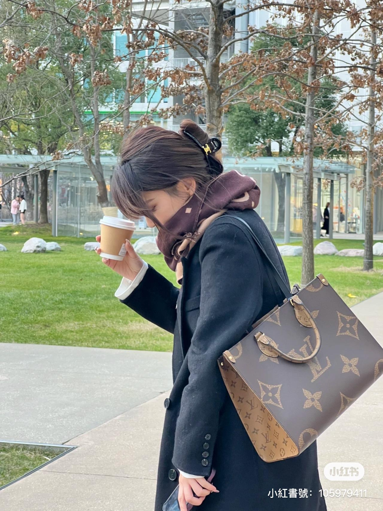 為什麼LV托特包成為通勤首選?實用性全面解析|超A仿原單精品圖片 4 為什麼LV托特包成為通勤首選?實用性全面解析|歐美奢侈品精品推薦