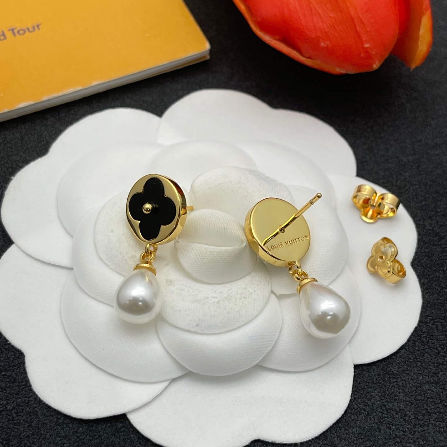 LV黑花珍珠耳環 原單奢華氣質款｜歐美奢侈品精品推薦