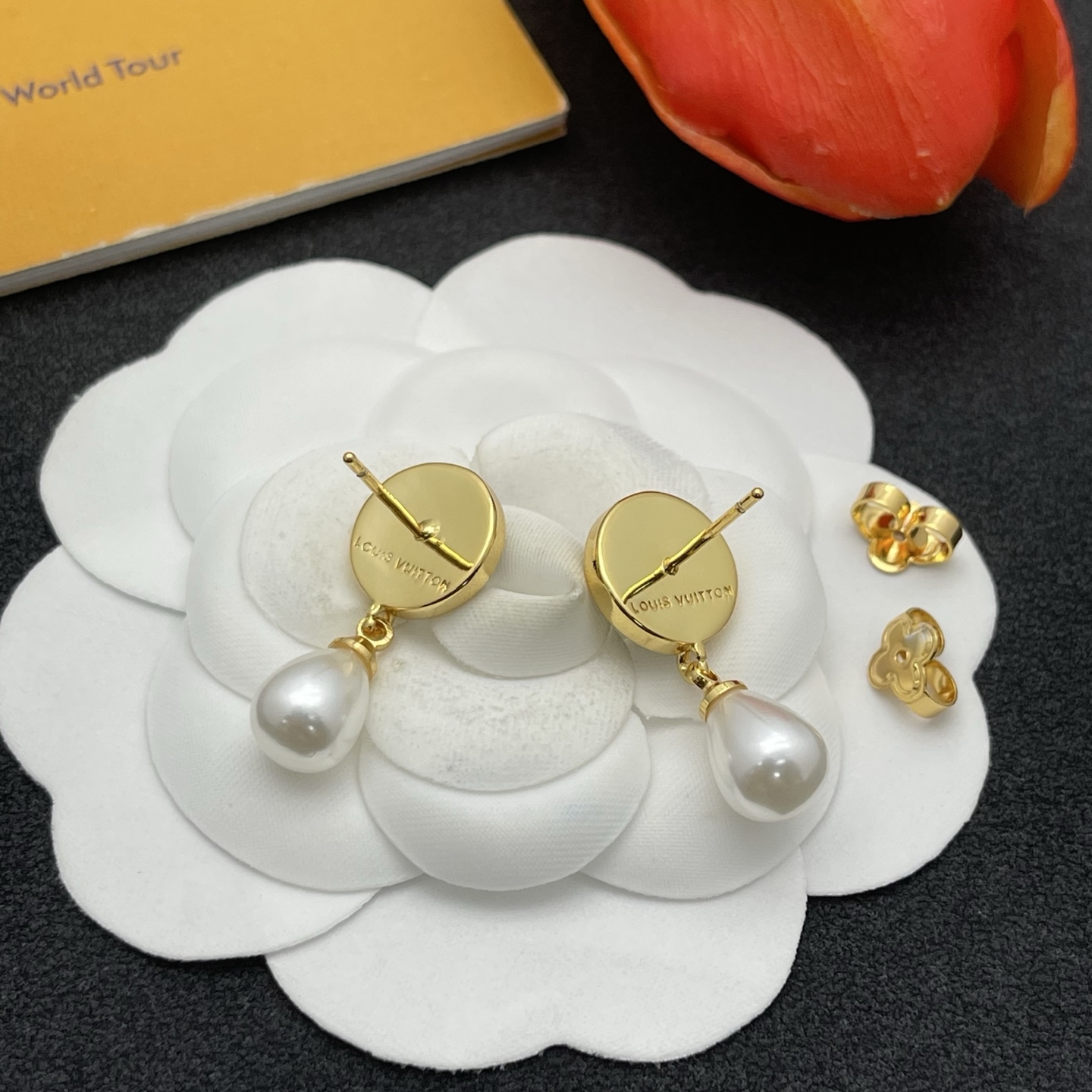 LV黑花珍珠耳環 原單奢華氣質款｜歐美奢侈品精品推薦