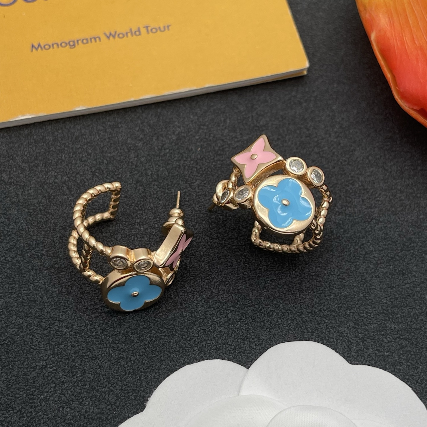 LV藍花琺瑯耳環 高仿精品雙層設計款｜歐美奢侈品精品推薦