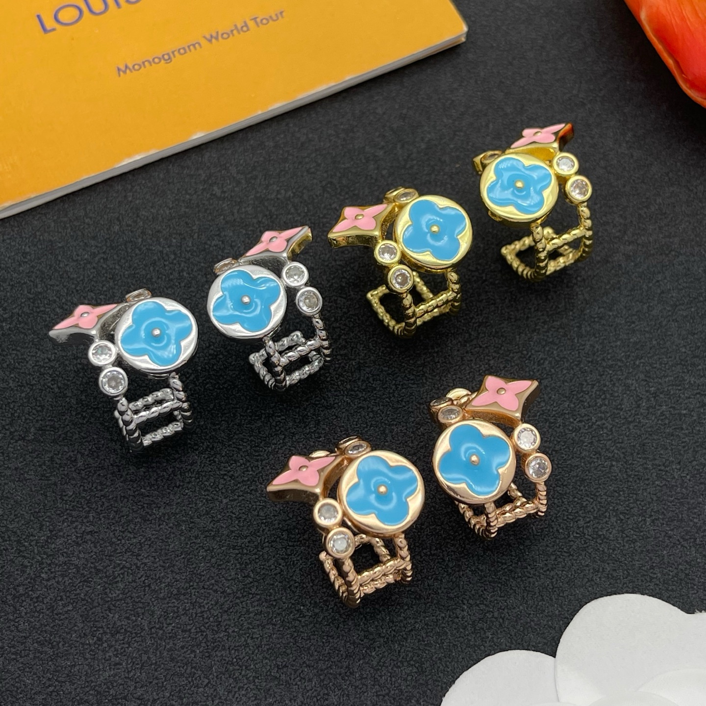 LV藍花琺瑯耳環 高仿精品雙層設計款｜歐美奢侈品精品推薦