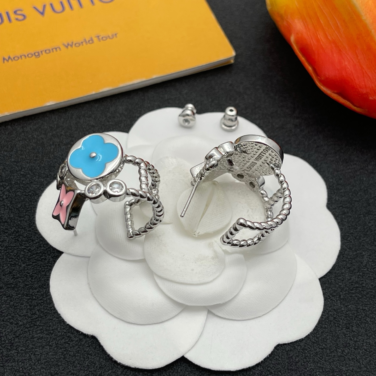 LV藍花琺瑯耳環 一比一銀色精品設計款｜歐美奢侈品精品推薦