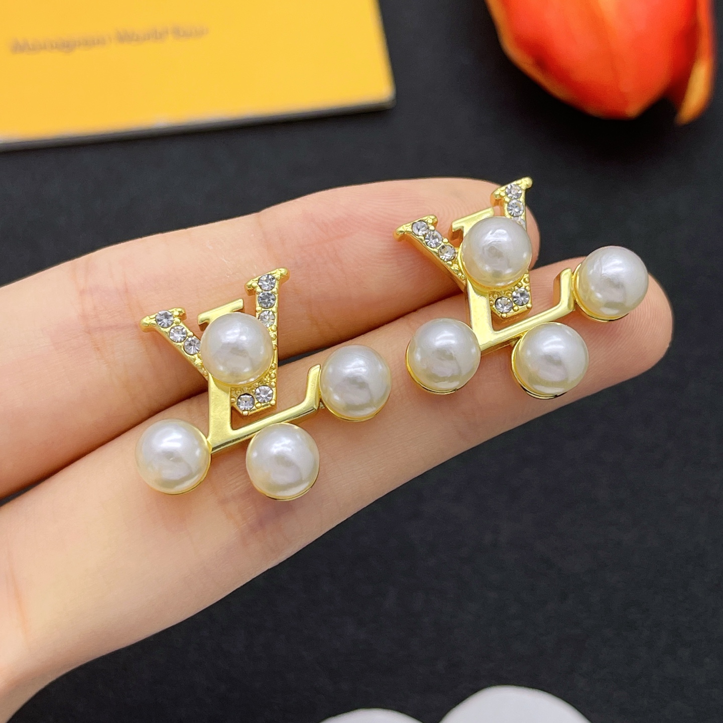 LV珍珠鑲鑽耳環 A貨精品金色奢華款｜歐美奢侈品精品推薦