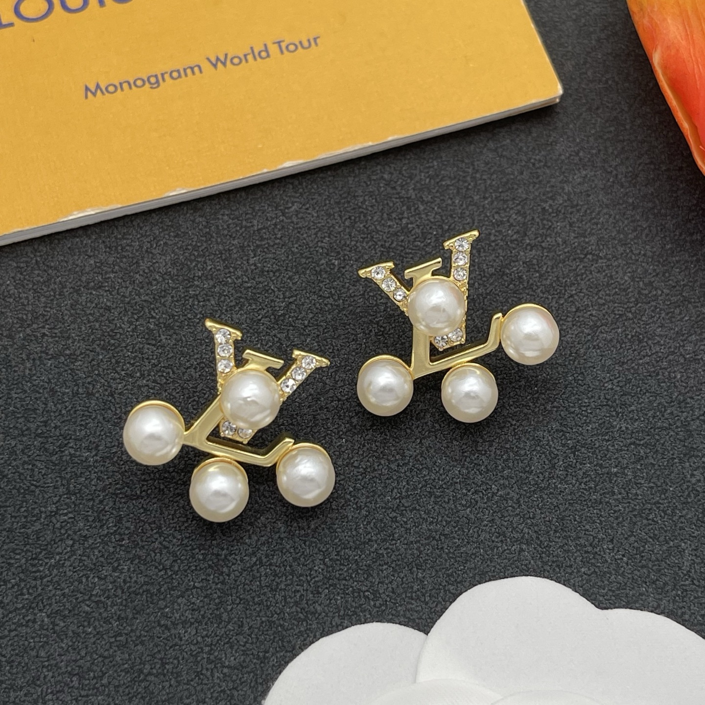 LV珍珠鑲鑽耳環 A貨精品金色奢華款｜歐美奢侈品精品推薦
