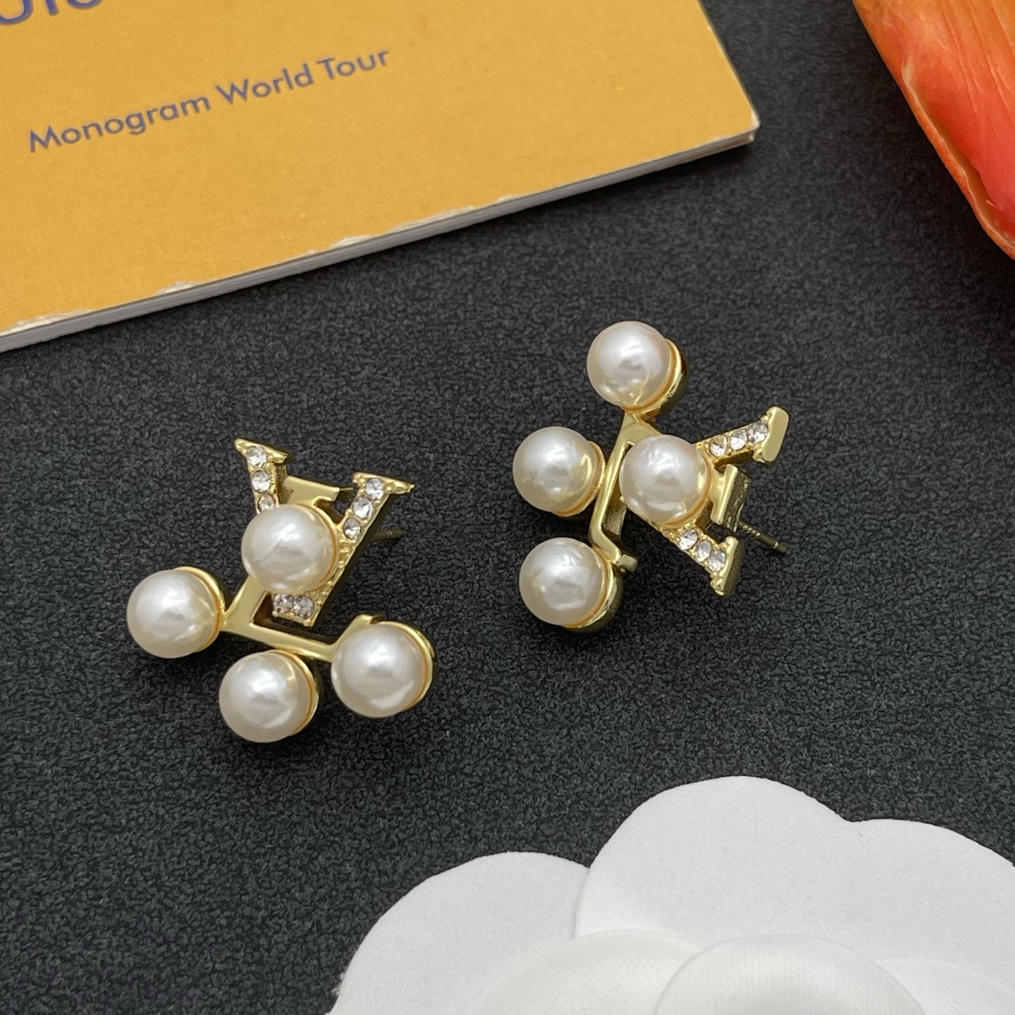 LV珍珠鑲鑽耳環 A貨精品金色奢華款｜歐美奢侈品精品推薦