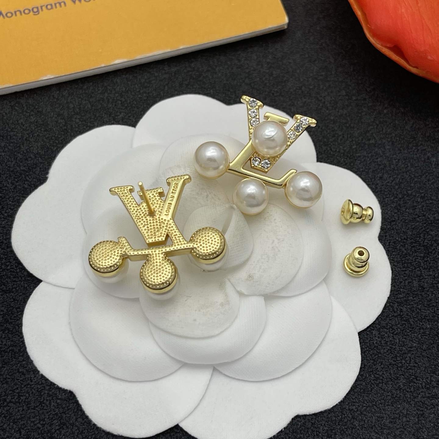 LV珍珠鑲鑽耳環 A貨精品金色奢華款｜歐美奢侈品精品推薦