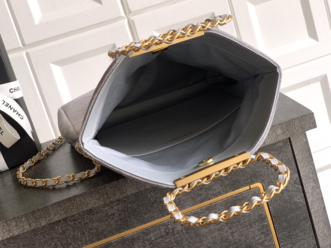 CHANEL A貨女士灰色絨面鏈條包 氣質溫柔系手提肩背兩用 經典菱格小香風款｜歐美奢侈品精品推薦