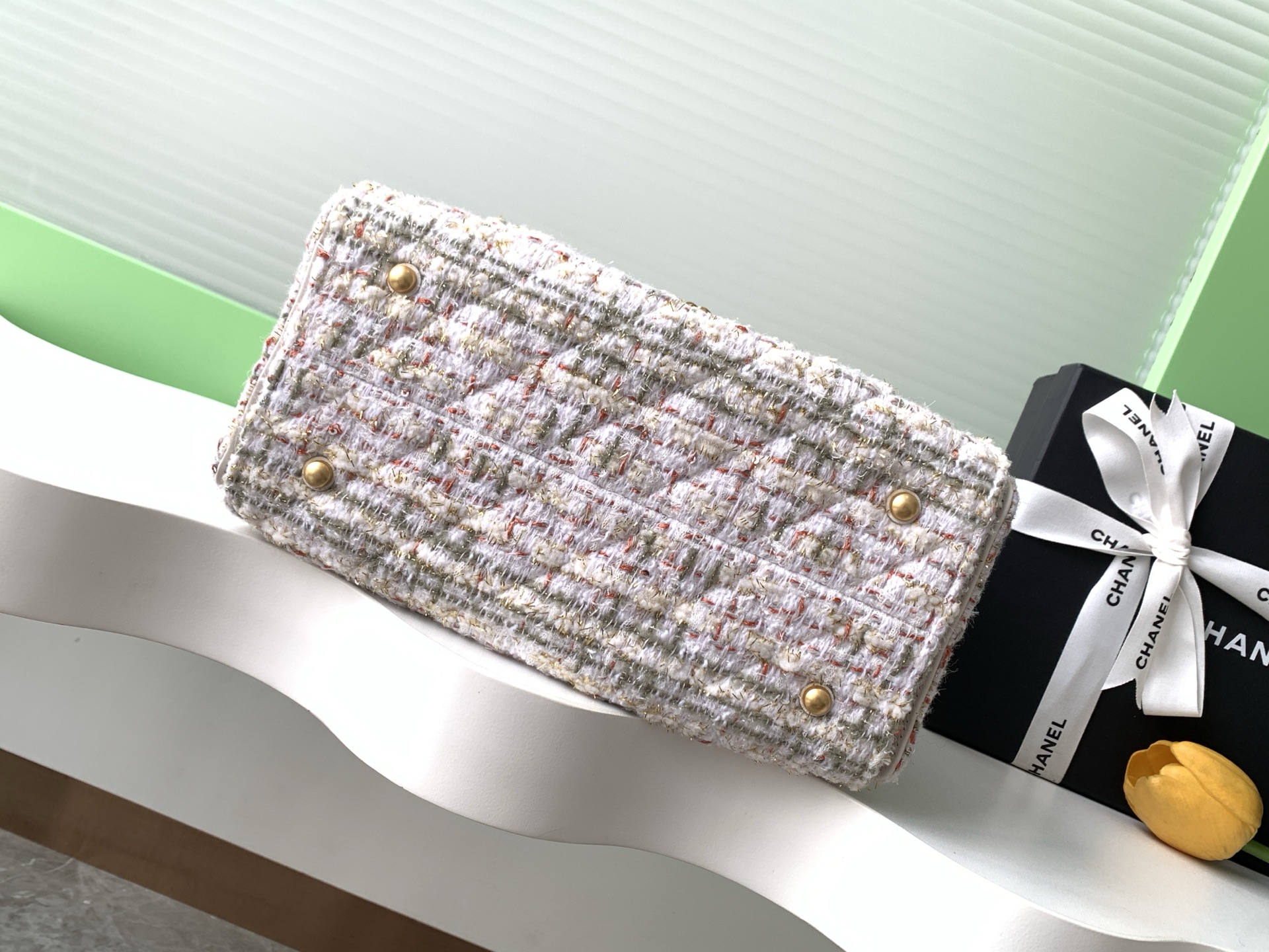 CHANEL 高仿女士粗花呢束口包 氣質輕盈鏈條設計通勤百搭款｜歐美奢侈品精品推薦