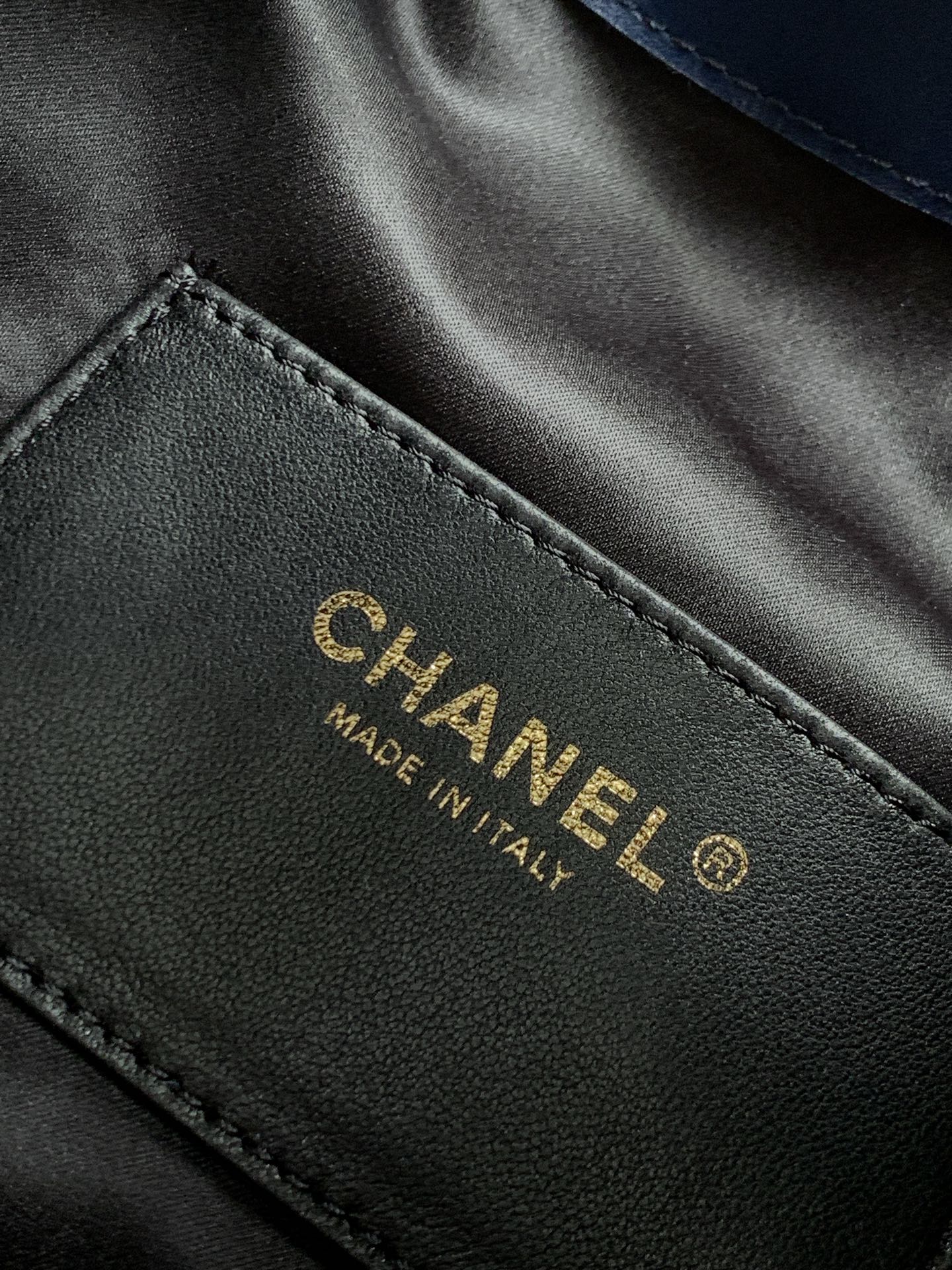 CHANEL 高仿粗花呢深藍束口包 女士鏈條肩背款 都會輕奢必備｜歐美奢侈品精品推薦