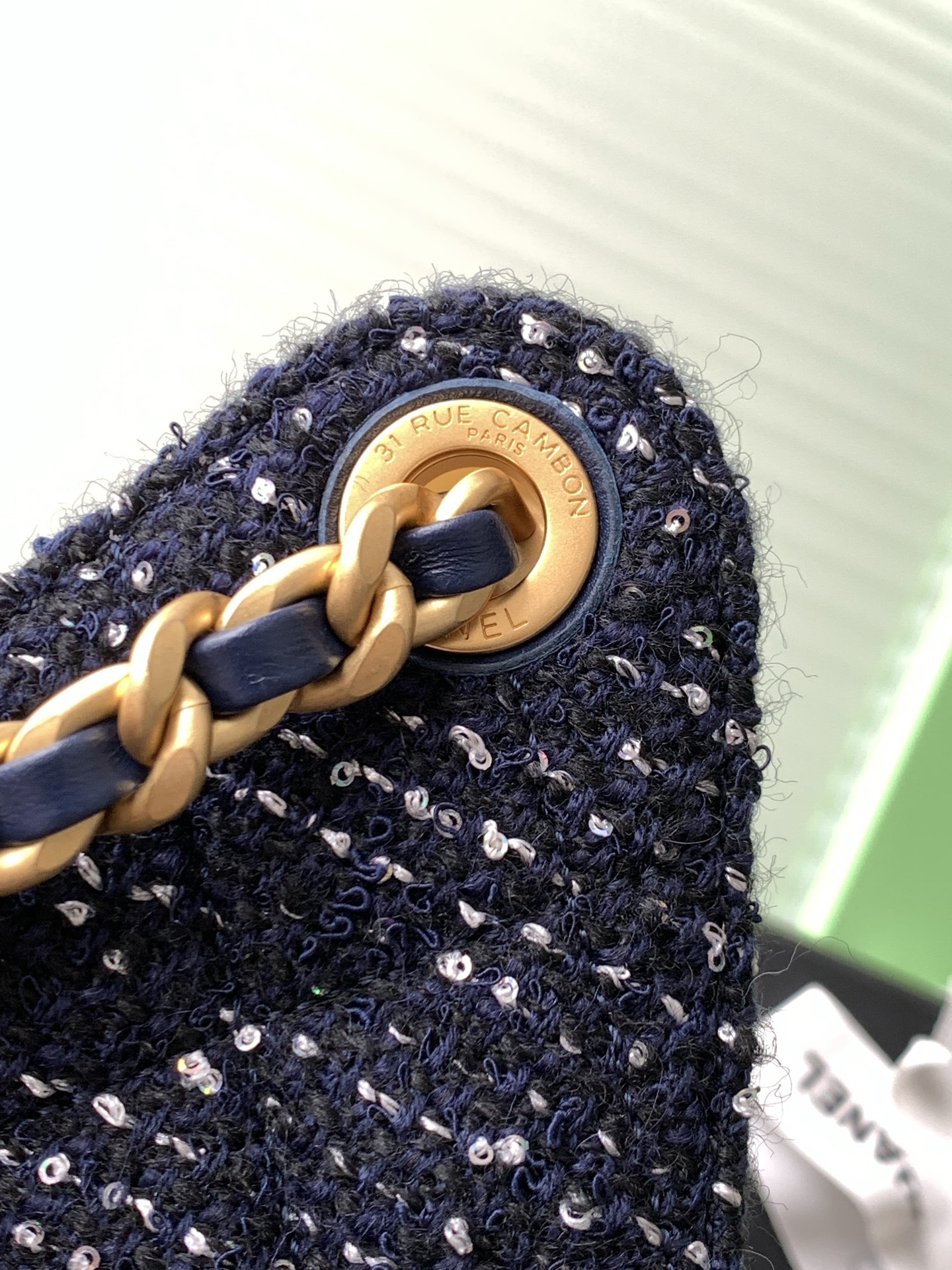 CHANEL 高仿女士粗花呢束口包 深藍金鏈款 休閒輕奢百搭設計｜歐美奢侈品精品推薦