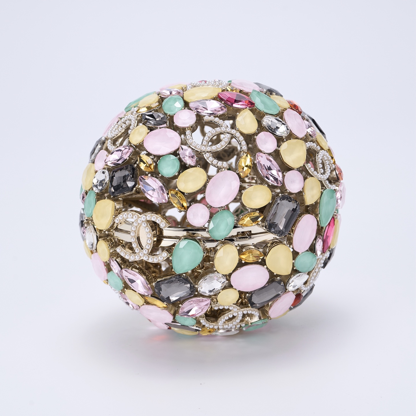 CHANEL 一比一精品珠寶球造型肩背包 女士限定創意款 亮彩璀璨｜歐美奢侈品精品推薦