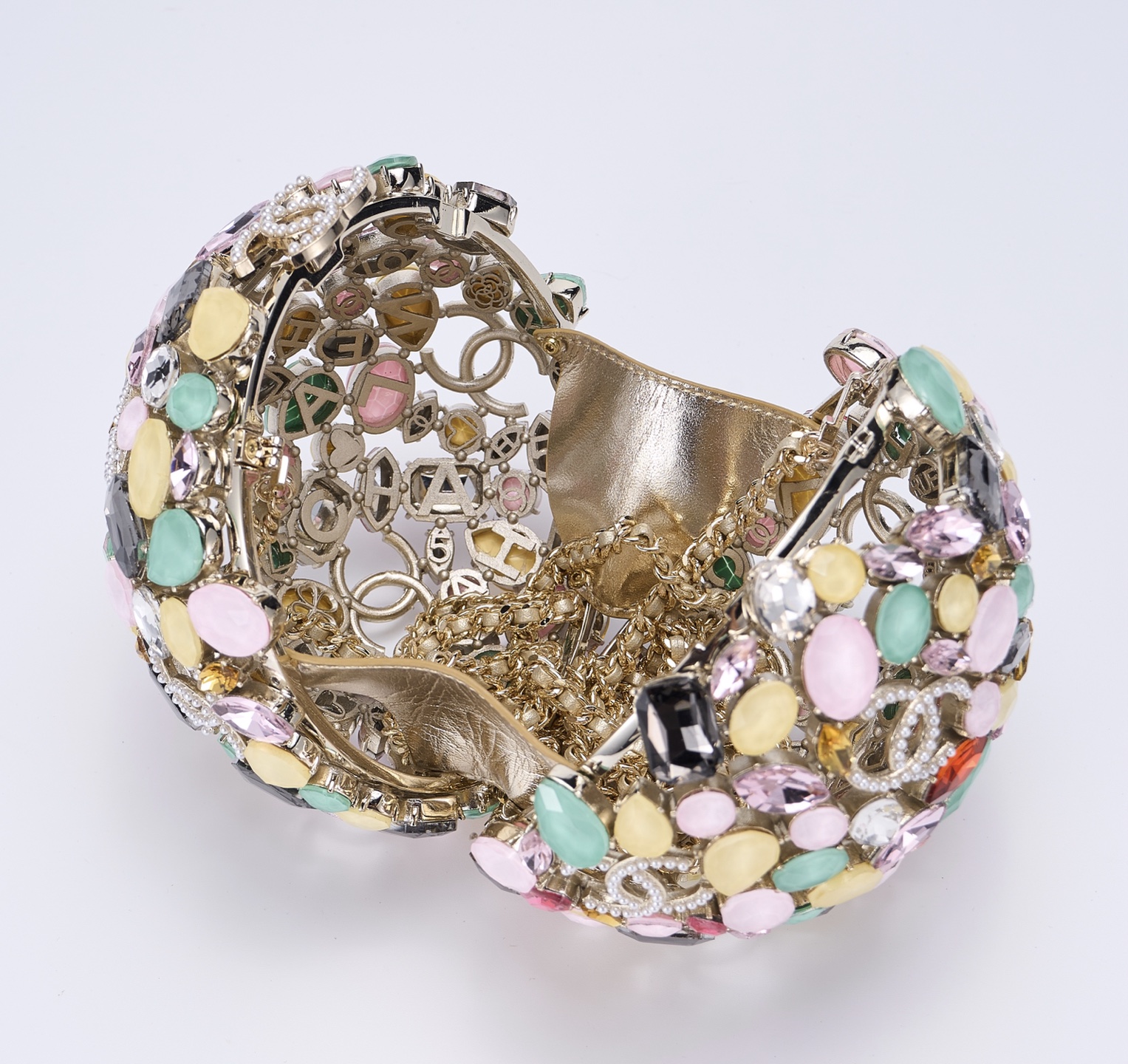 CHANEL 一比一精品珠寶球造型肩背包 女士限定創意款 亮彩璀璨｜歐美奢侈品精品推薦