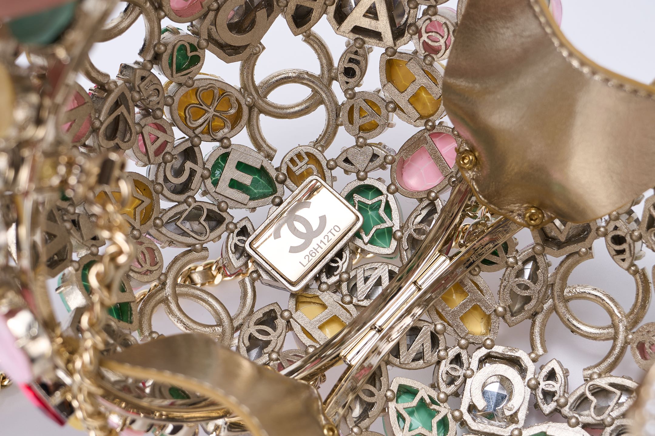 CHANEL 一比一精品珠寶球造型肩背包 女士限定創意款 亮彩璀璨｜歐美奢侈品精品推薦