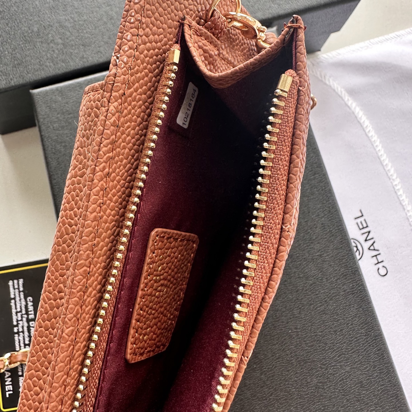 CHANEL A貨手機斜背包 女士焦糖棕色精品復刻款 金鍊菱格設計｜歐美奢侈品精品推薦