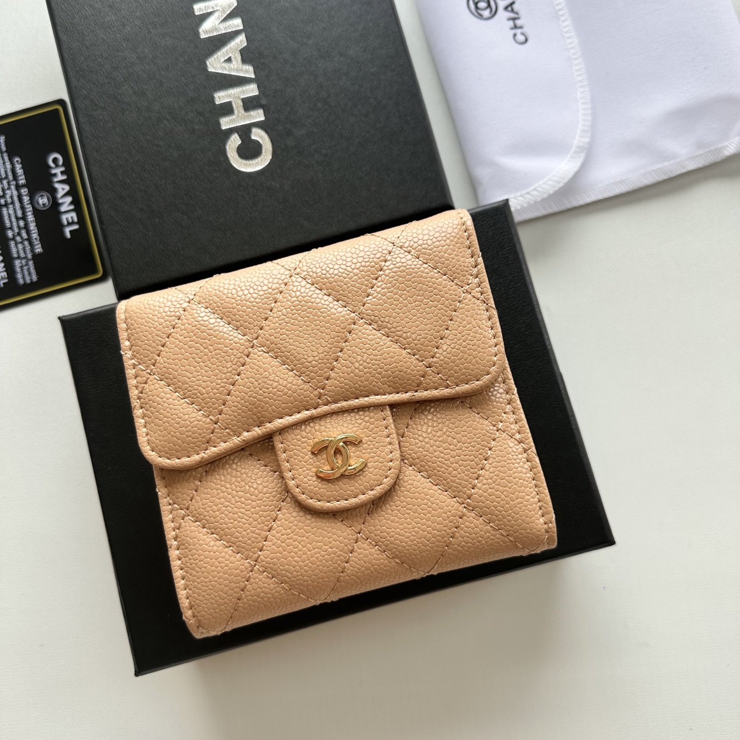 CHANEL A貨三折短夾 卡其膚菱格荔枝皮 小資輕奢百搭首選｜歐美奢侈品精品推薦