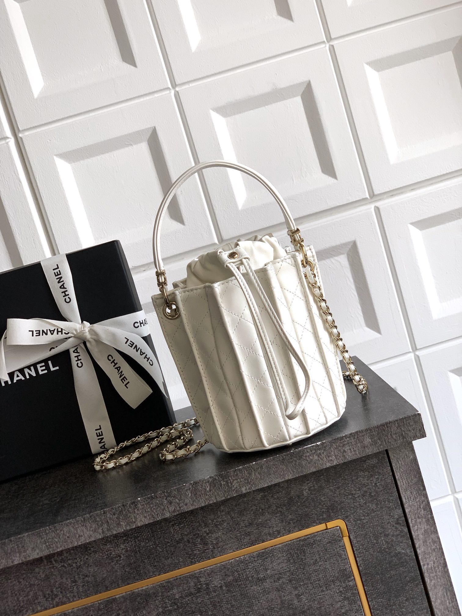 Chanel A貨小水桶包 白色輕奢女包 菱格紋鏈條款