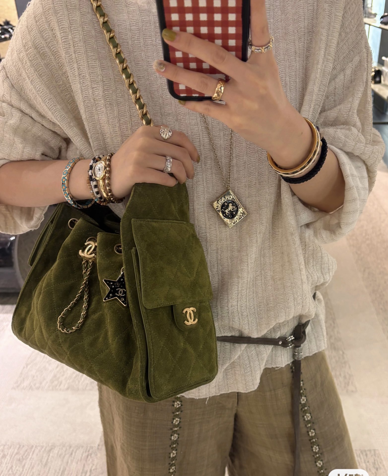 CHANEL 高仿精品 山形絨水桶包 經典金鏈條五色系列｜歐美奢侈品精品推薦