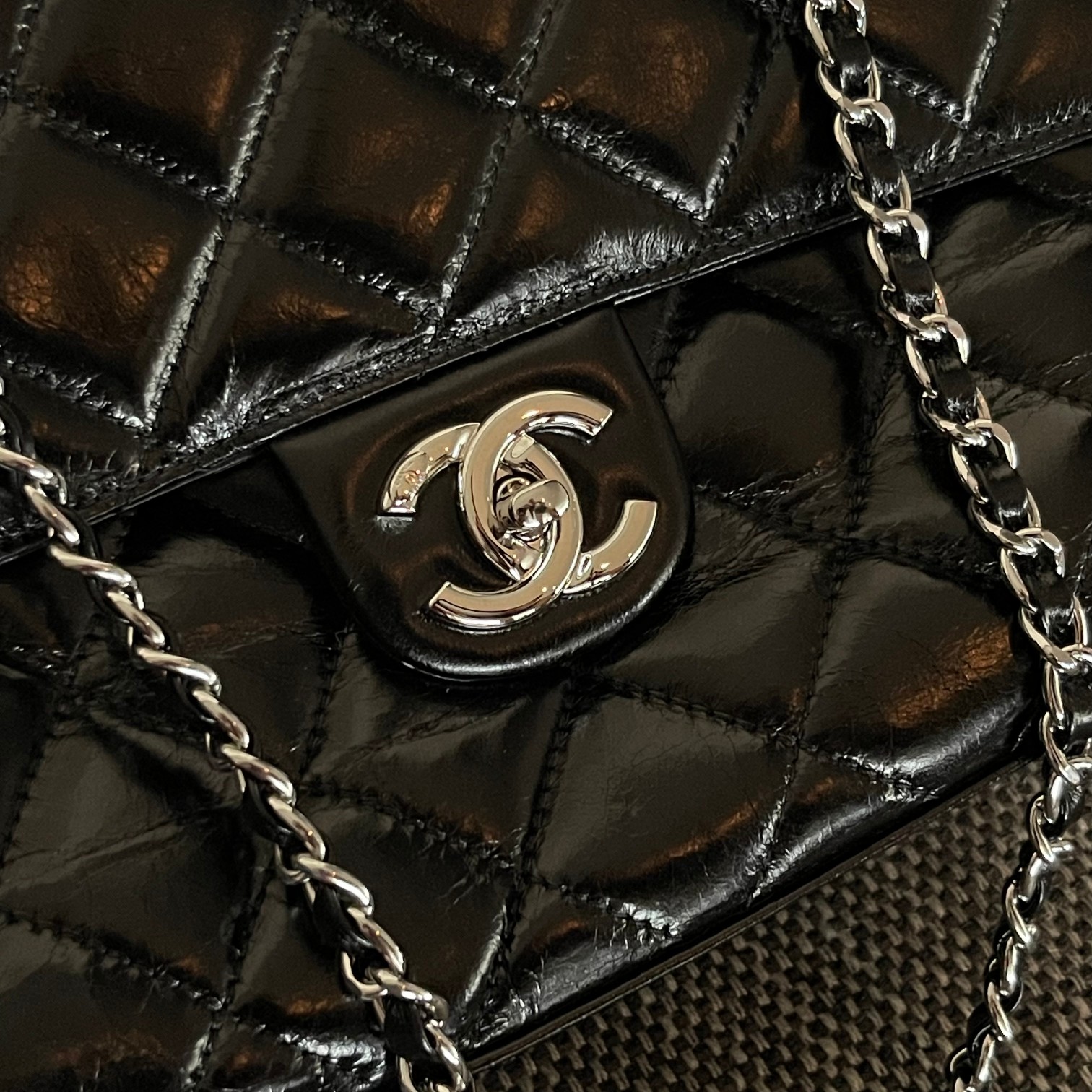 CHANEL 一比一復刻 黑色亮面菱格托特包 經典銀鏈條手提包｜歐美奢侈品精品推薦