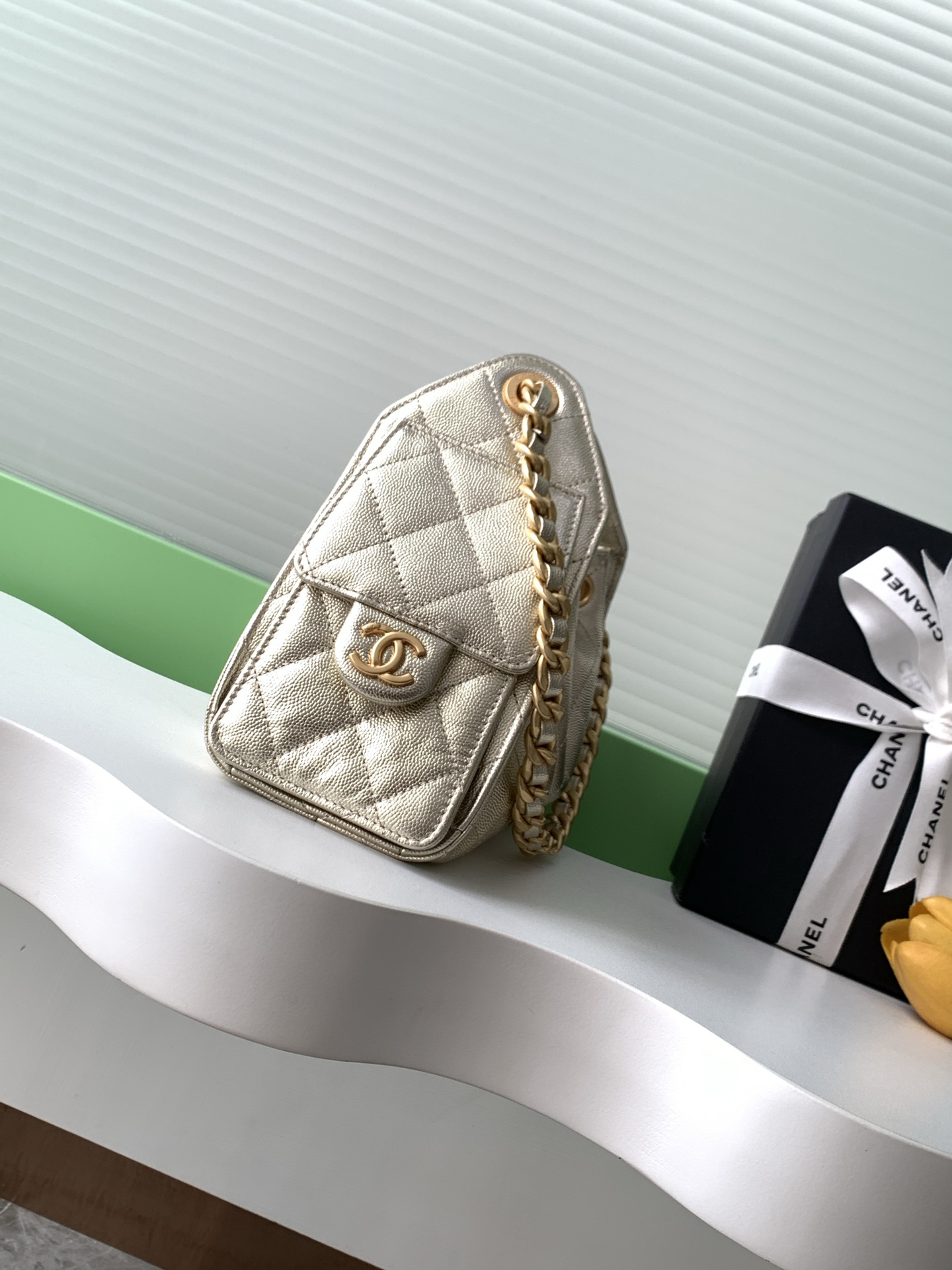 Chanel 高仿金色抽繩水桶包 女士鏈條肩背包 奢華光澤2025新品｜歐美奢侈品精品推薦