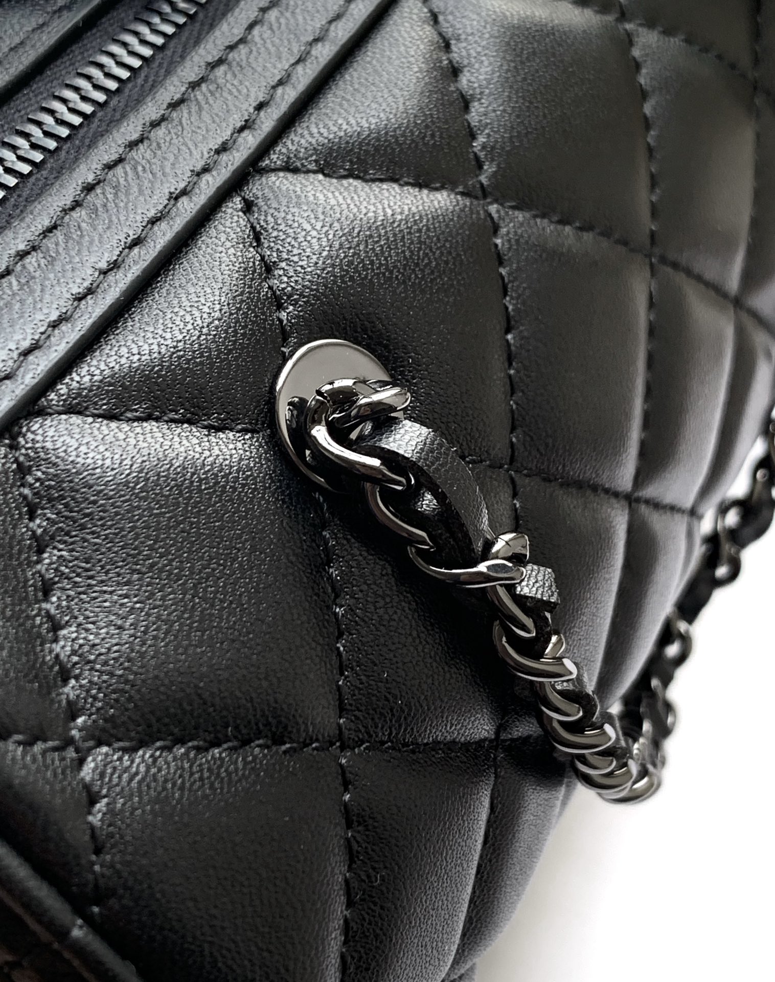 Chanel 高仿黑銀鏈條迷你箱型包 女士菱格小包 2025俐落氣質新色｜歐美奢侈品精品推薦