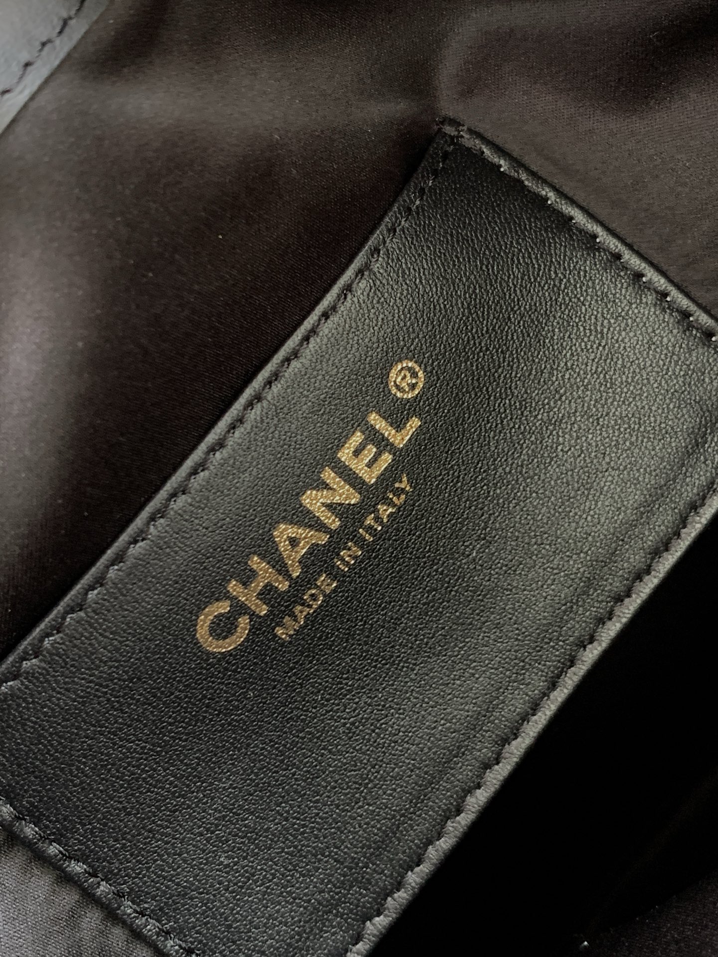Chanel 精品仿製亮片托特包 女士大容量鏈條包 2025氣質升級款｜歐美奢侈品精品推薦
