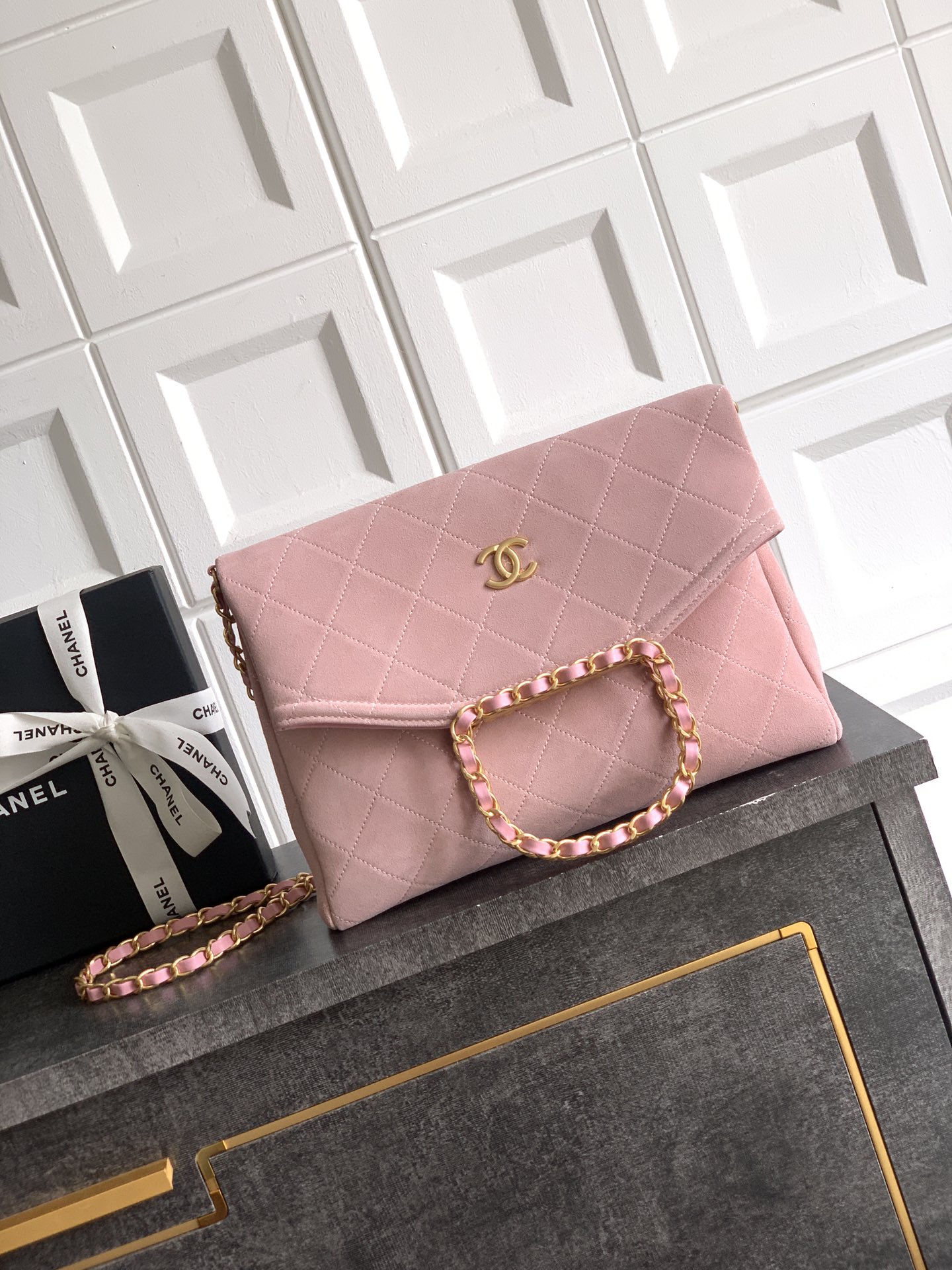 CHANEL高仿女款鏈條包 粉色絨布設計 百搭甜美款