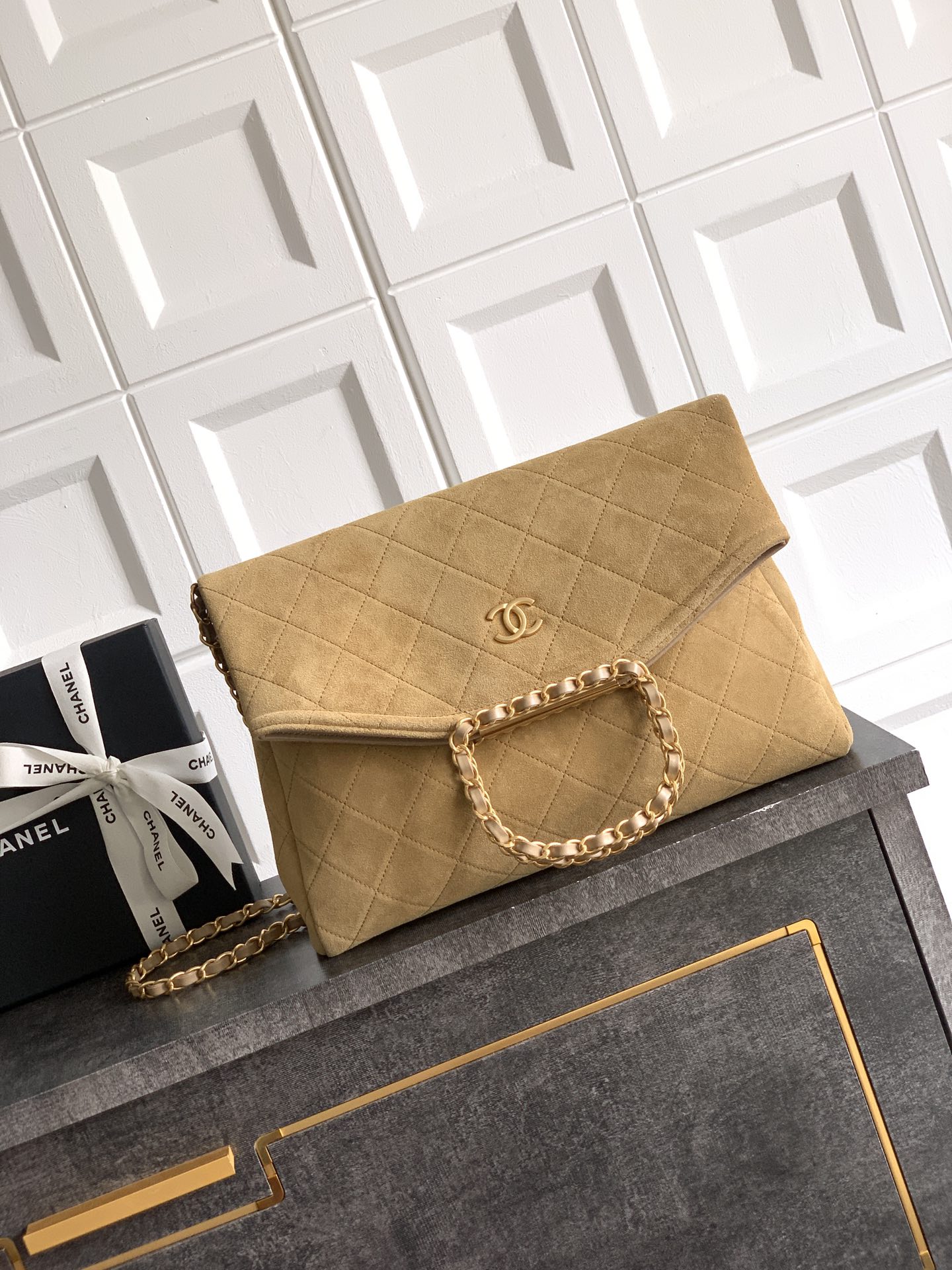 CHANEL高仿菱格鏈條包 女款奶茶色絨布人氣設計