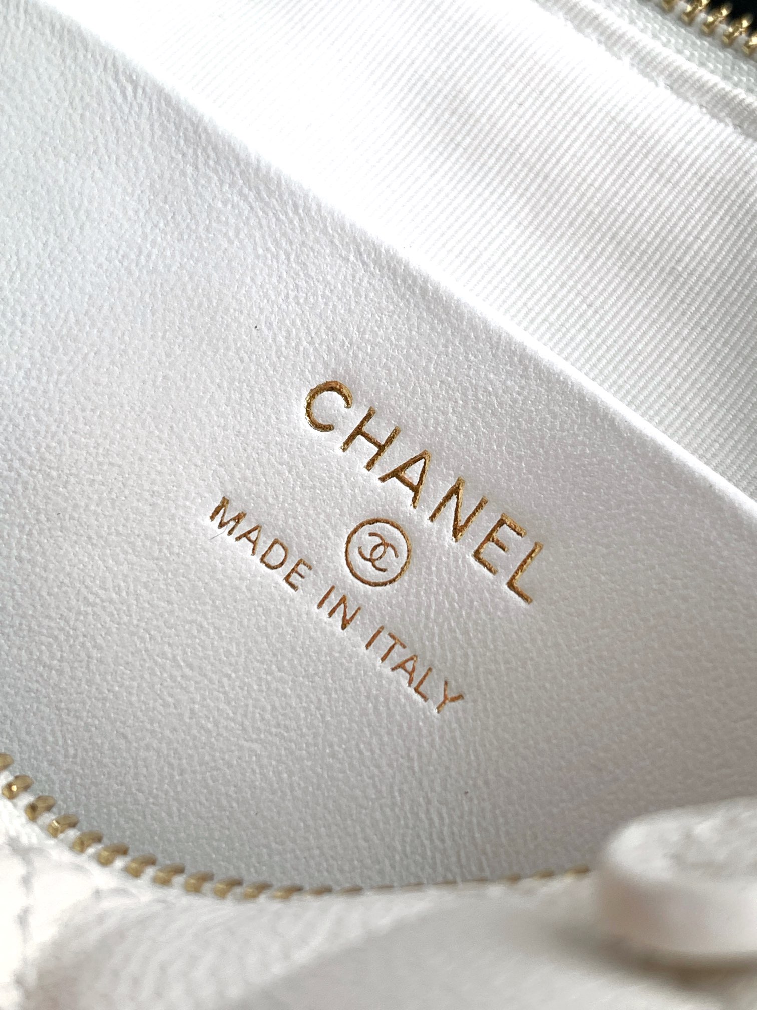 CHANEL高仿白色女款小包 清新百搭鏈條菱格設計｜歐美奢侈品精品推薦