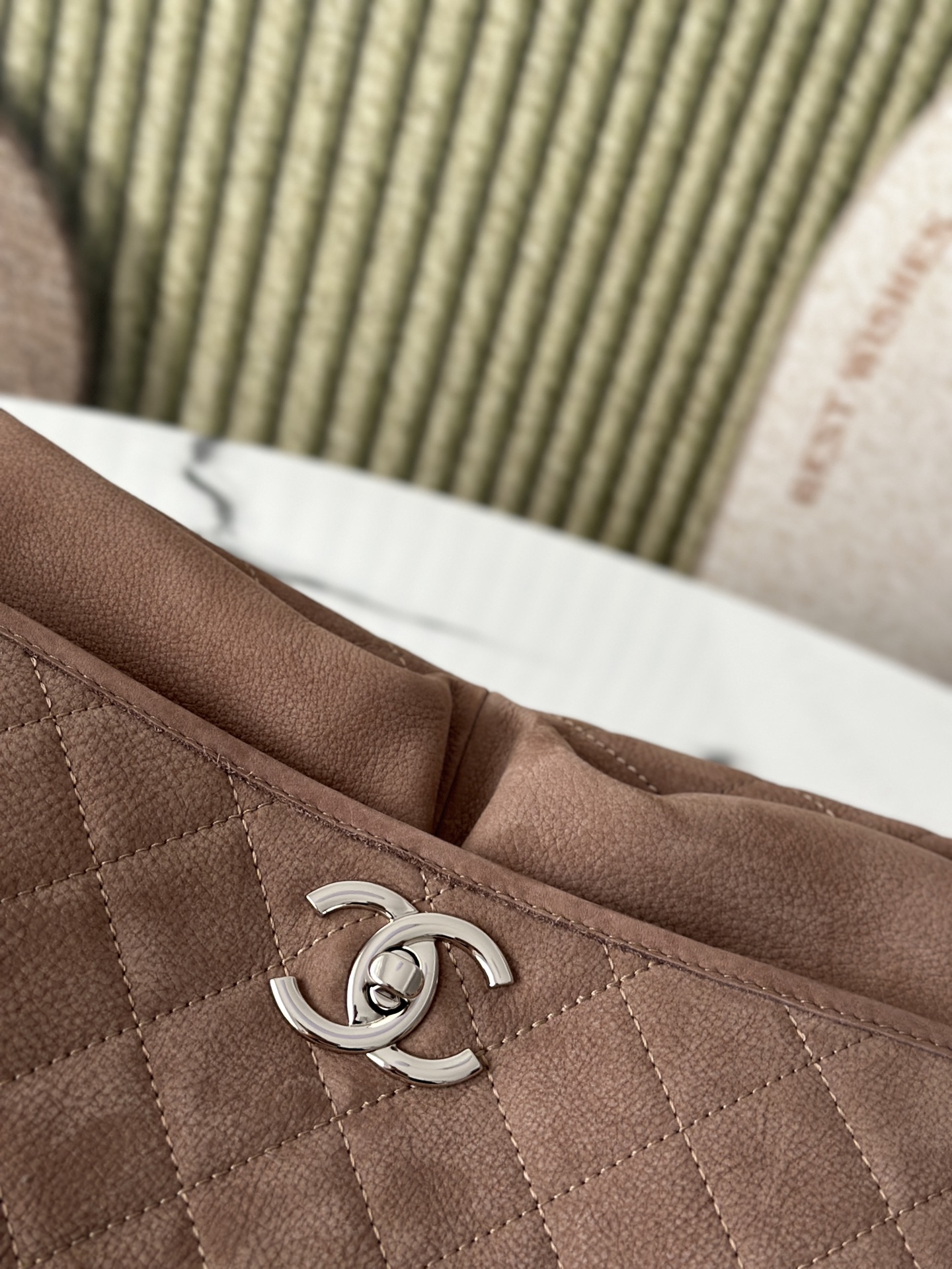 CHANEL高仿咖啡絨布翻蓋包 女款菱格復古風格｜歐美奢侈品精品推薦