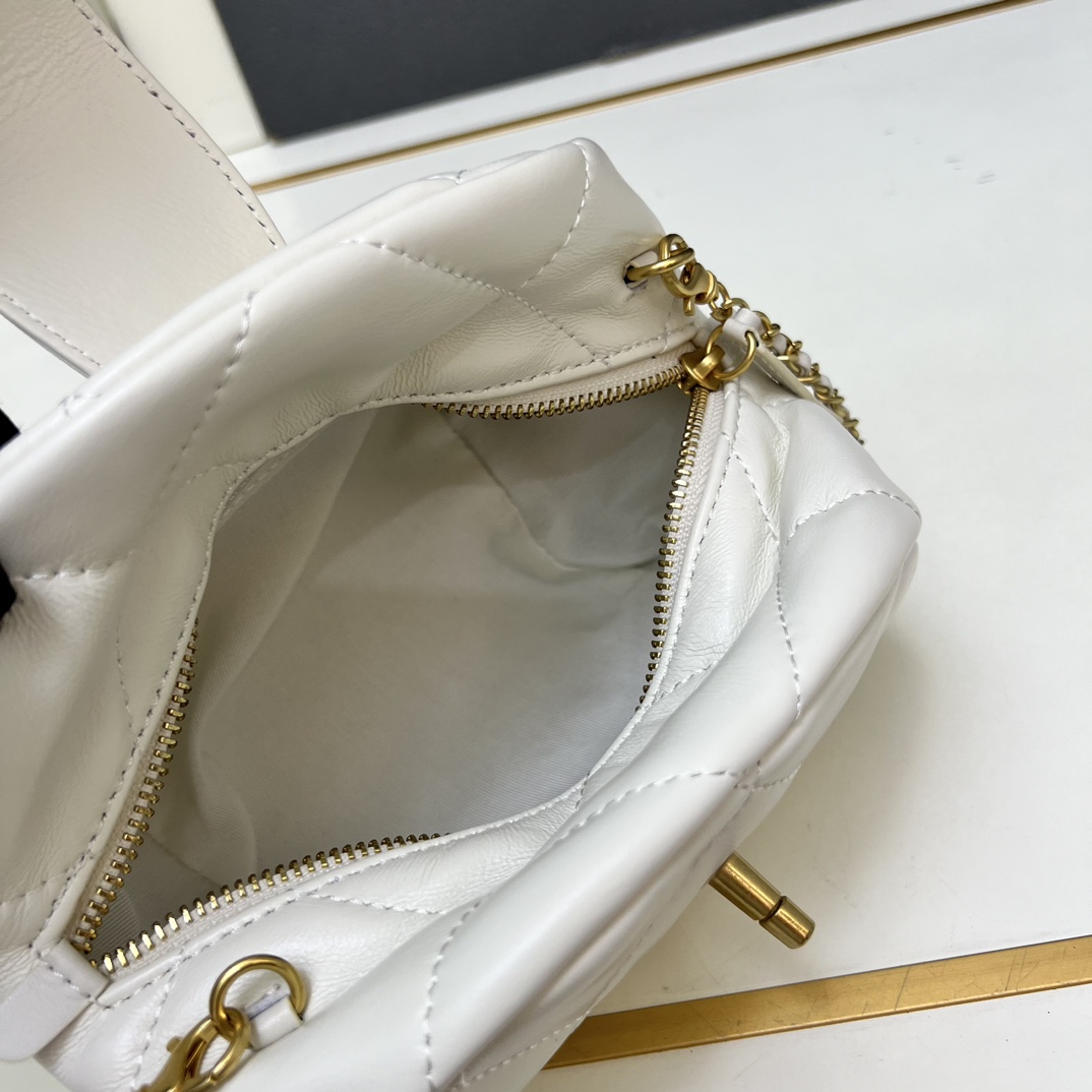 CHANEL高仿白色菱格貝殼包 女款金鏈設計小香風｜歐美奢侈品精品推薦