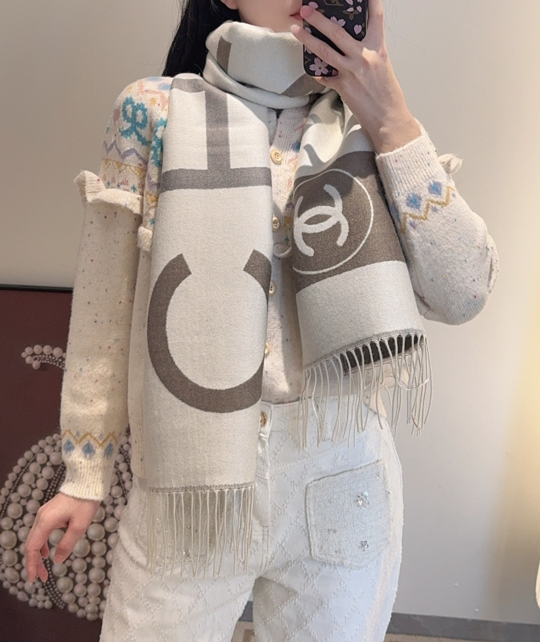 Chanel 一比一拼色條紋圍巾 男女通用簡約風款式 時尚中性穿搭感｜歐美奢侈品精品推薦