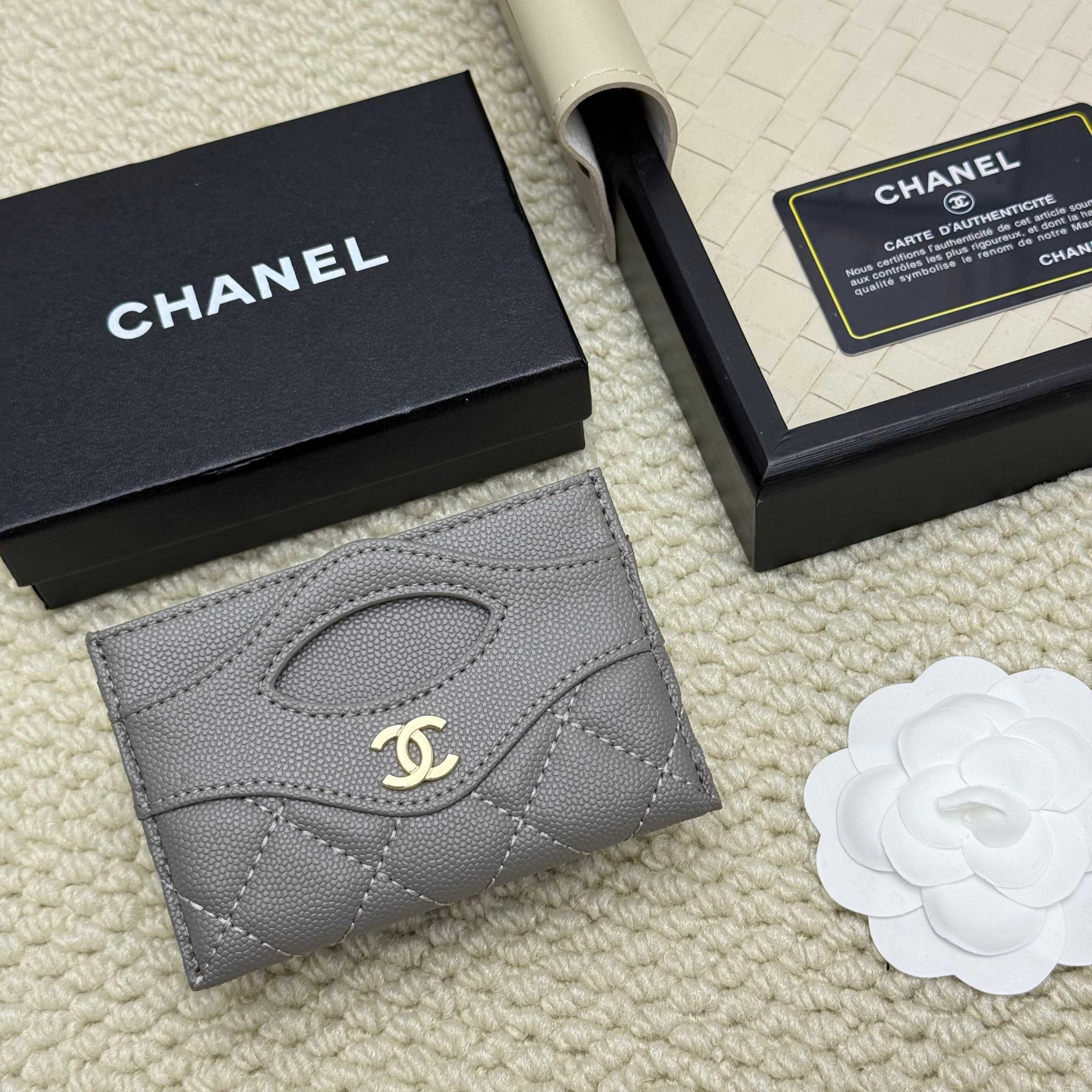 Chanel 高仿女士短夾簡約灰色款 經典菱格紋小巧時尚