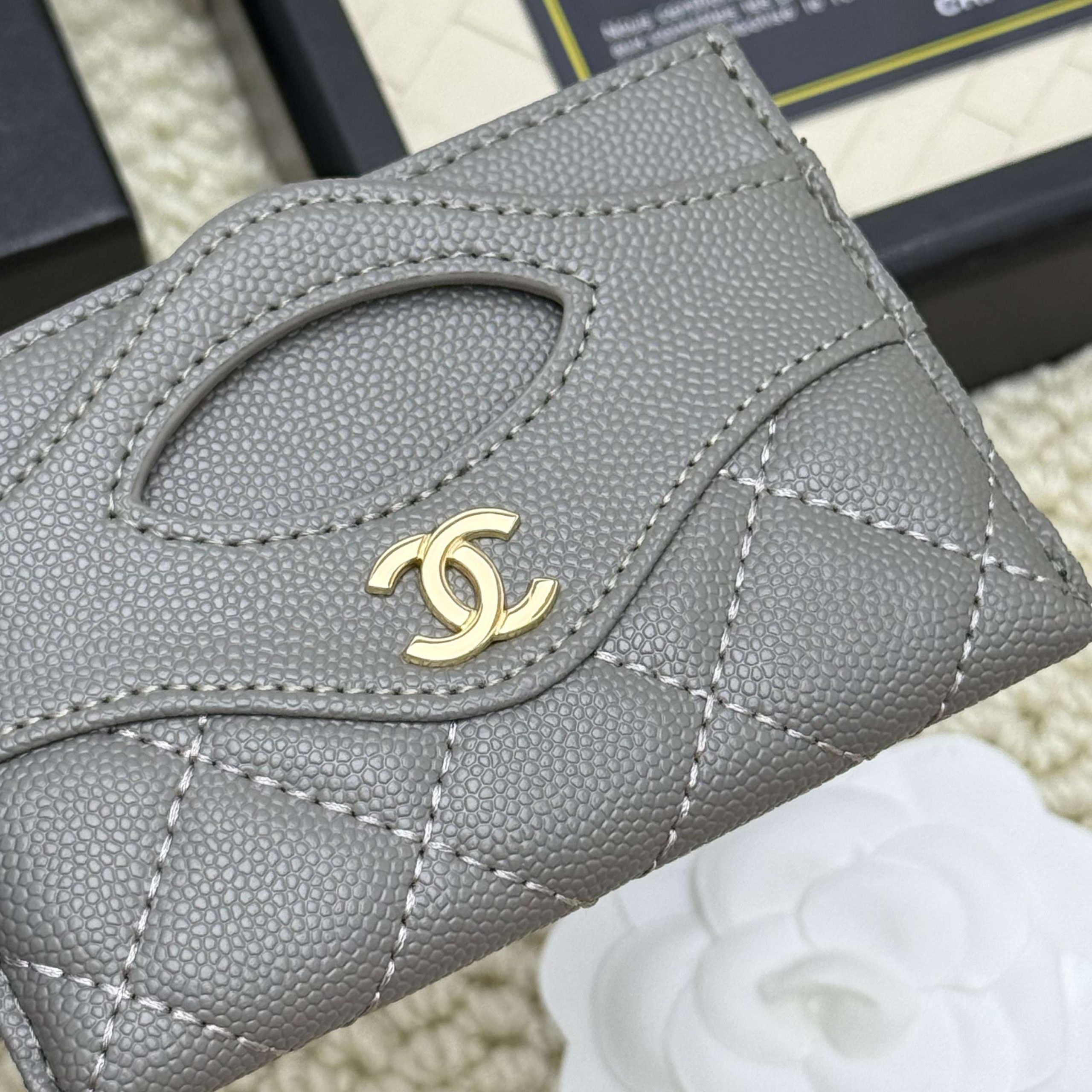 Chanel 高仿女士短夾簡約灰色款 經典菱格紋小巧時尚｜歐美奢侈品精品推薦