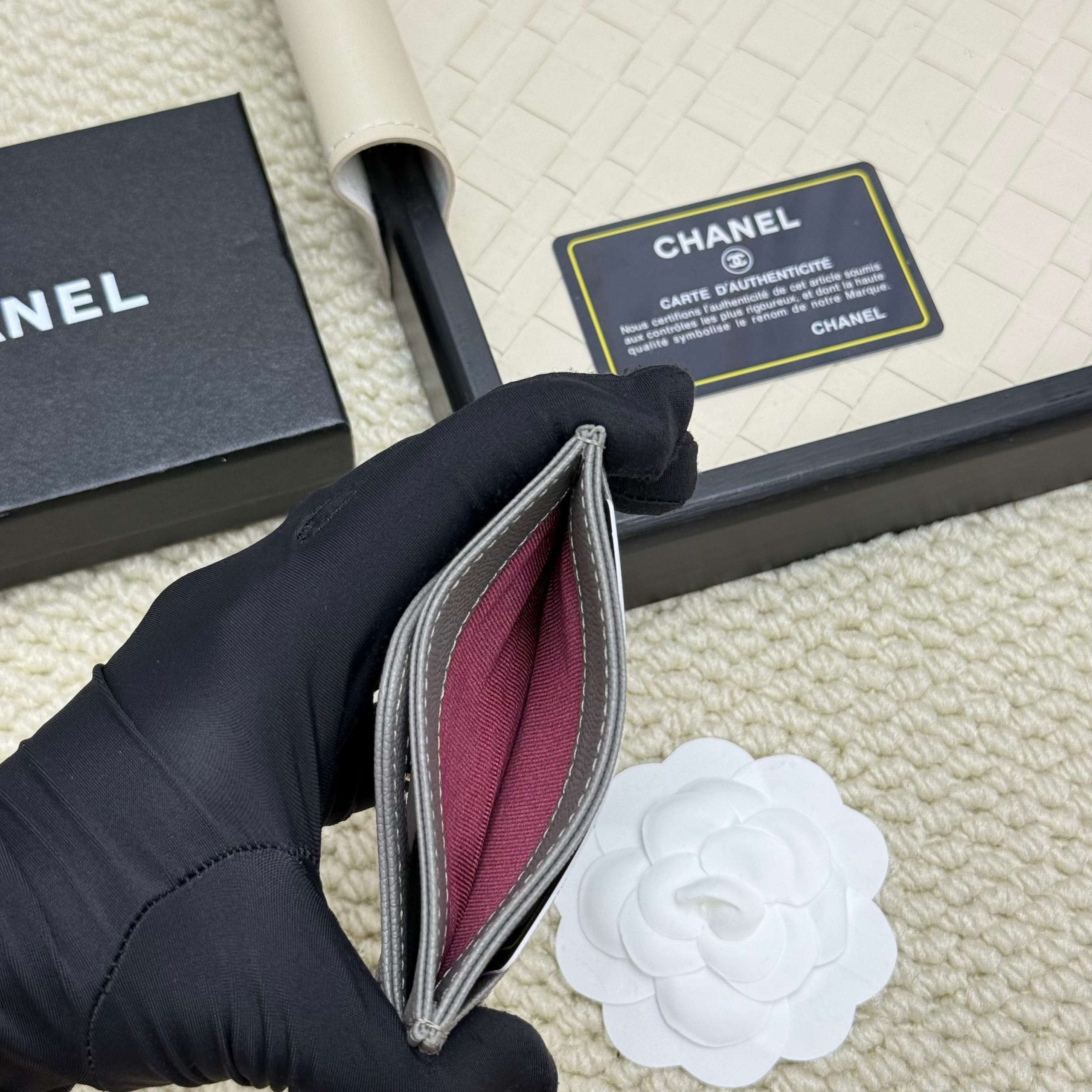 Chanel 高仿女士短夾簡約灰色款 經典菱格紋小巧時尚｜歐美奢侈品精品推薦