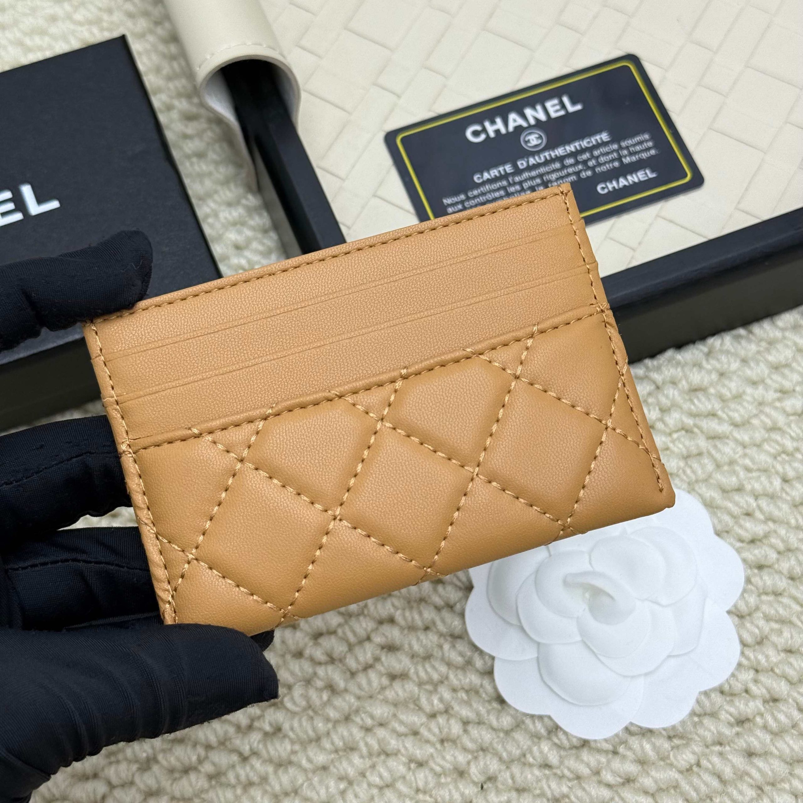 Chanel 高仿女士短夾焦糖棕色款 秋冬人氣必備小皮夾｜歐美奢侈品精品推薦